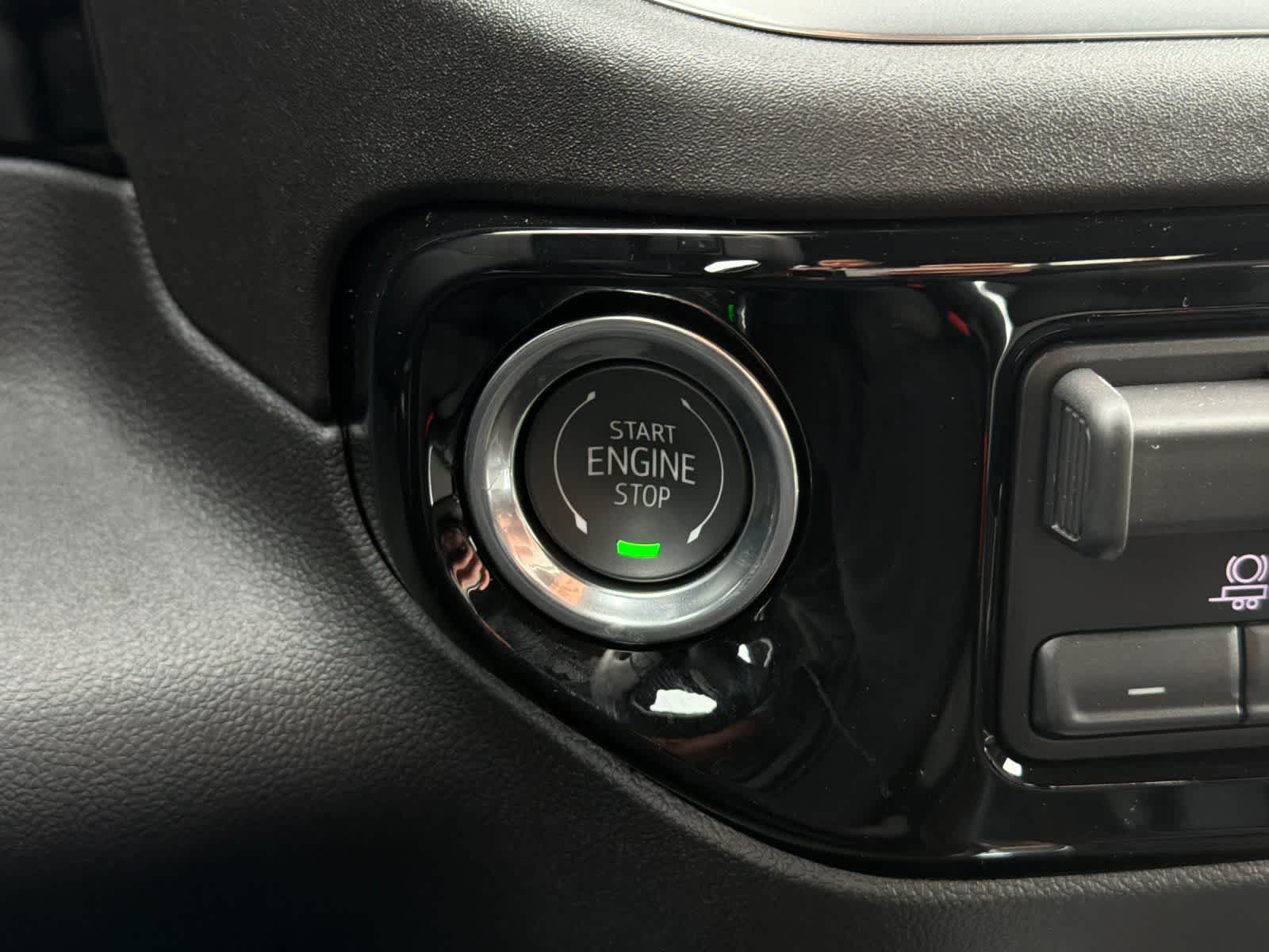 Thumbnail: 2026 Chevrolet Silverado 1500 - 21