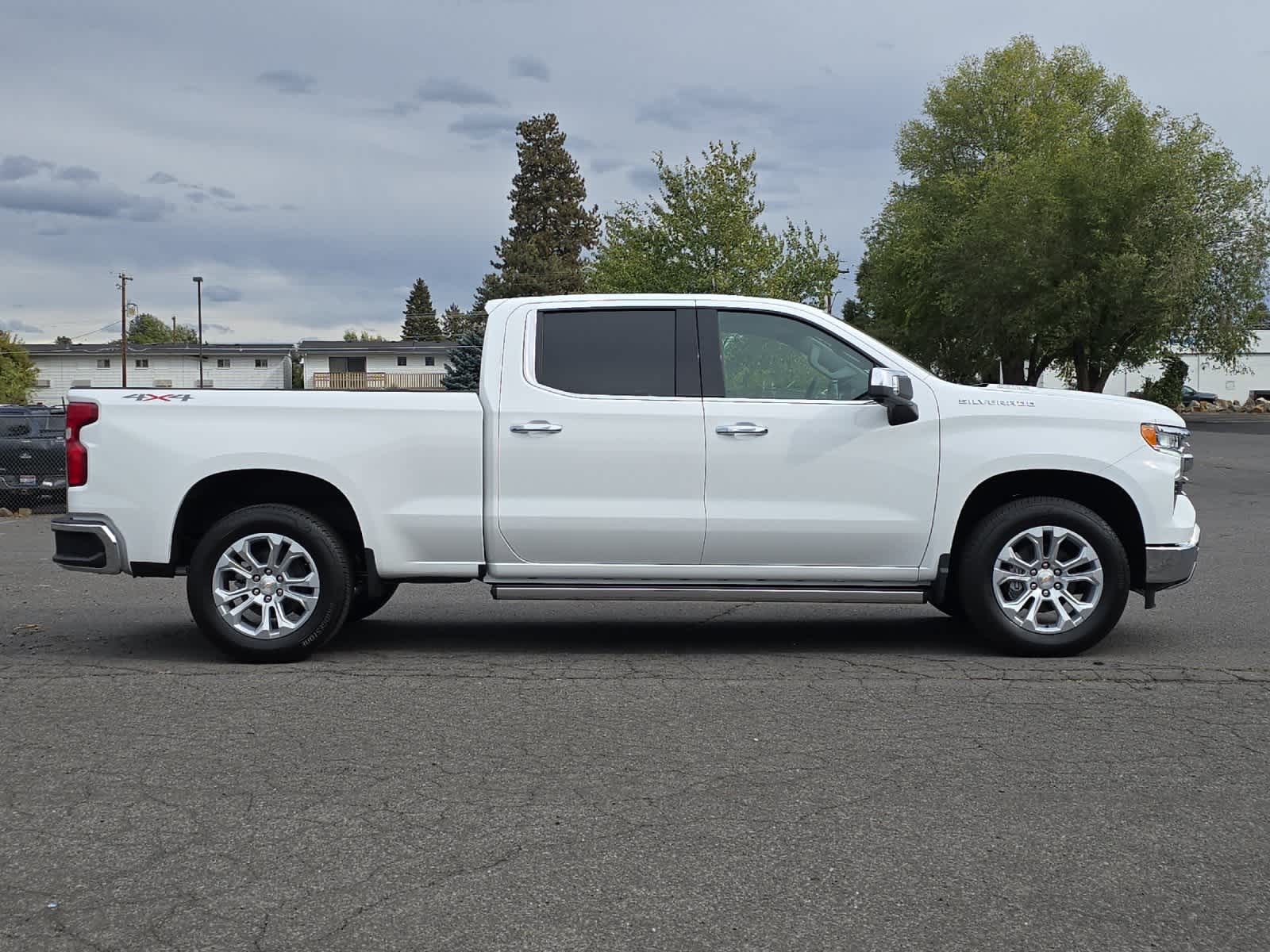 Thumbnail: 2026 Chevrolet Silverado 1500 - 8