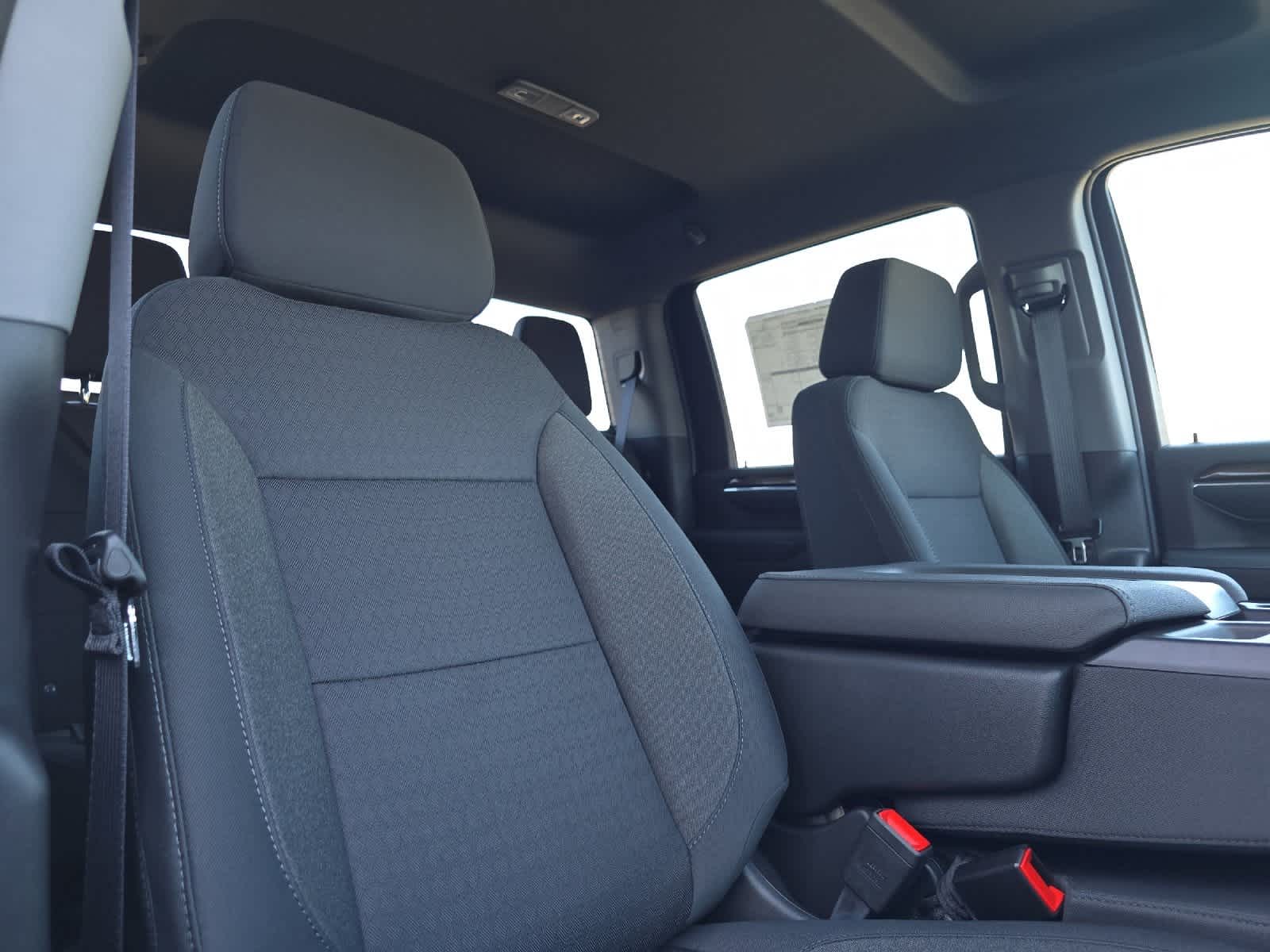 Thumbnail: 2025 Chevrolet Silverado 2500 - 16