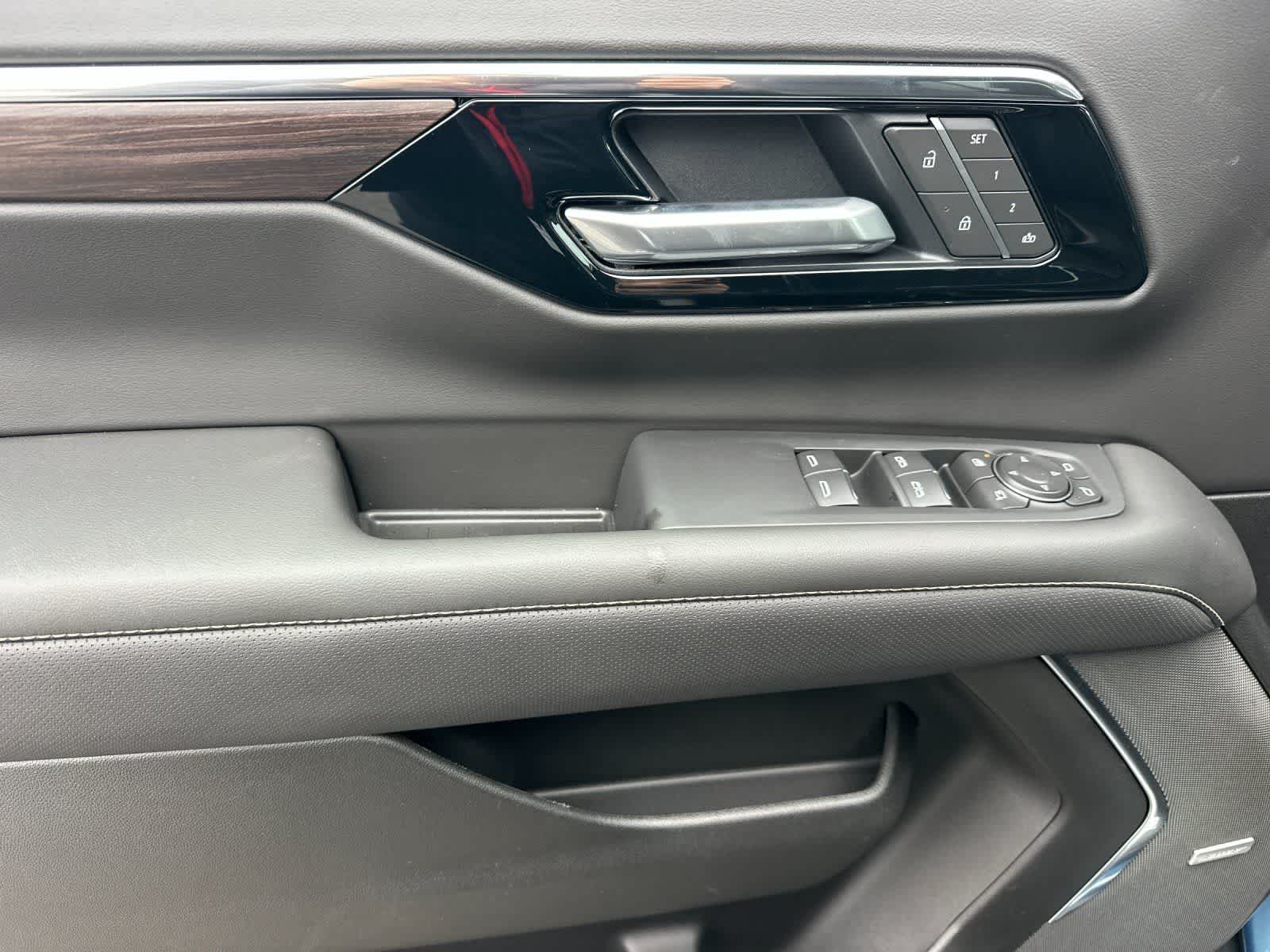 Thumbnail: 2026 Chevrolet Tahoe - 12