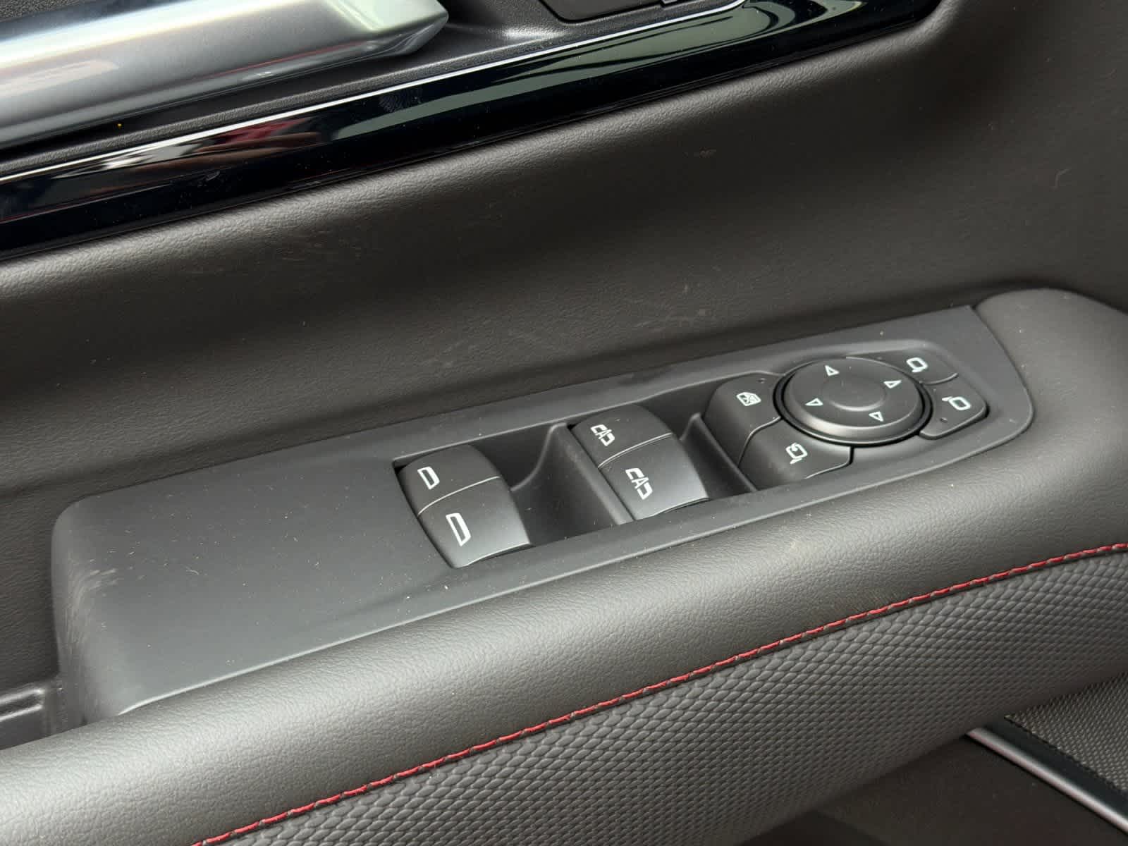 Thumbnail: 2026 Chevrolet Suburban - 13