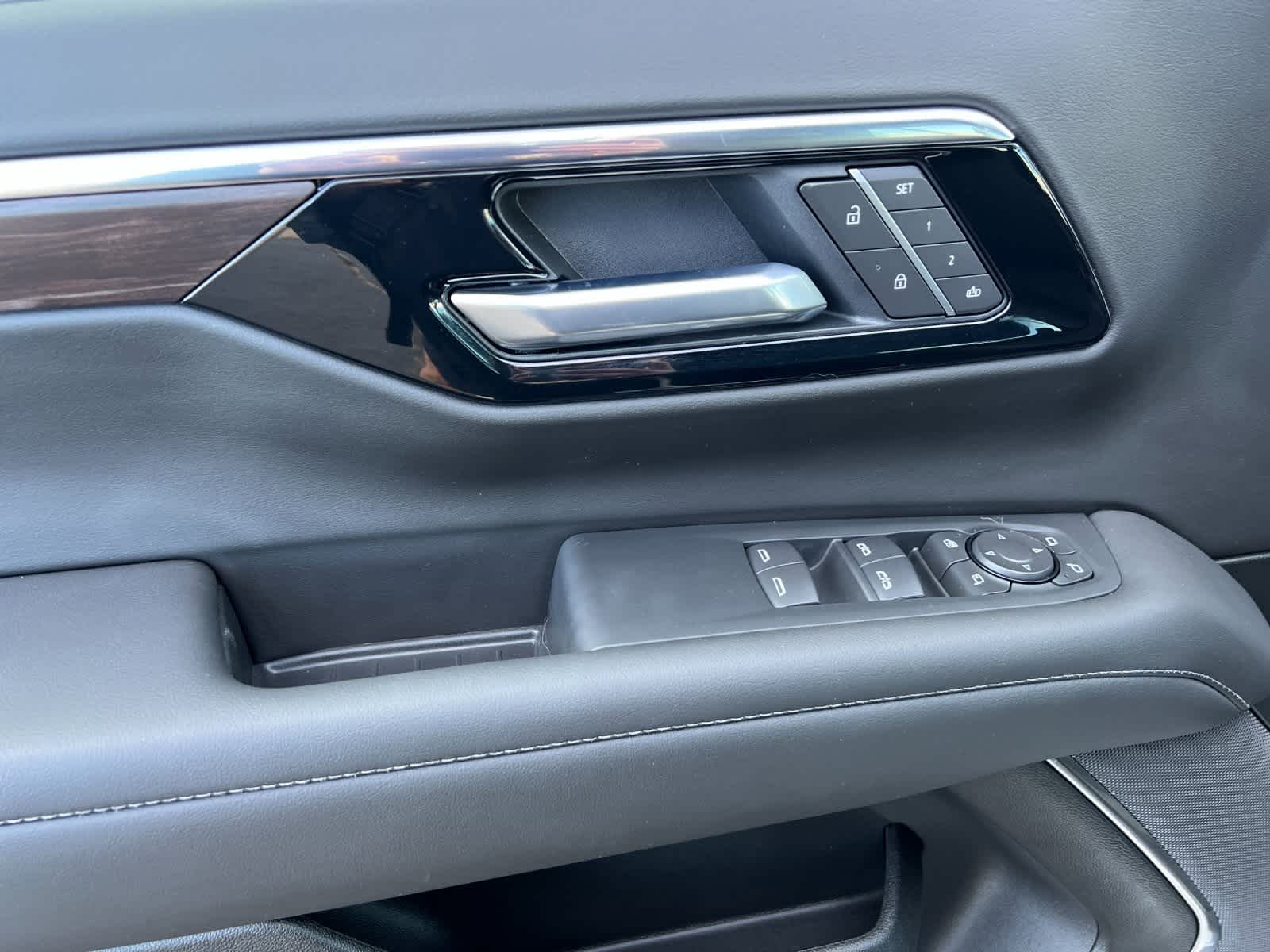 Thumbnail: 2026 Chevrolet Tahoe - 12