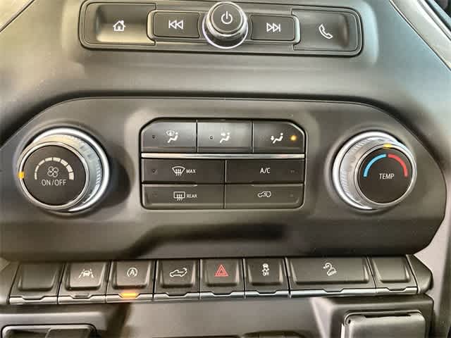 Thumbnail: 2024 Chevrolet Silverado 1500 - 18