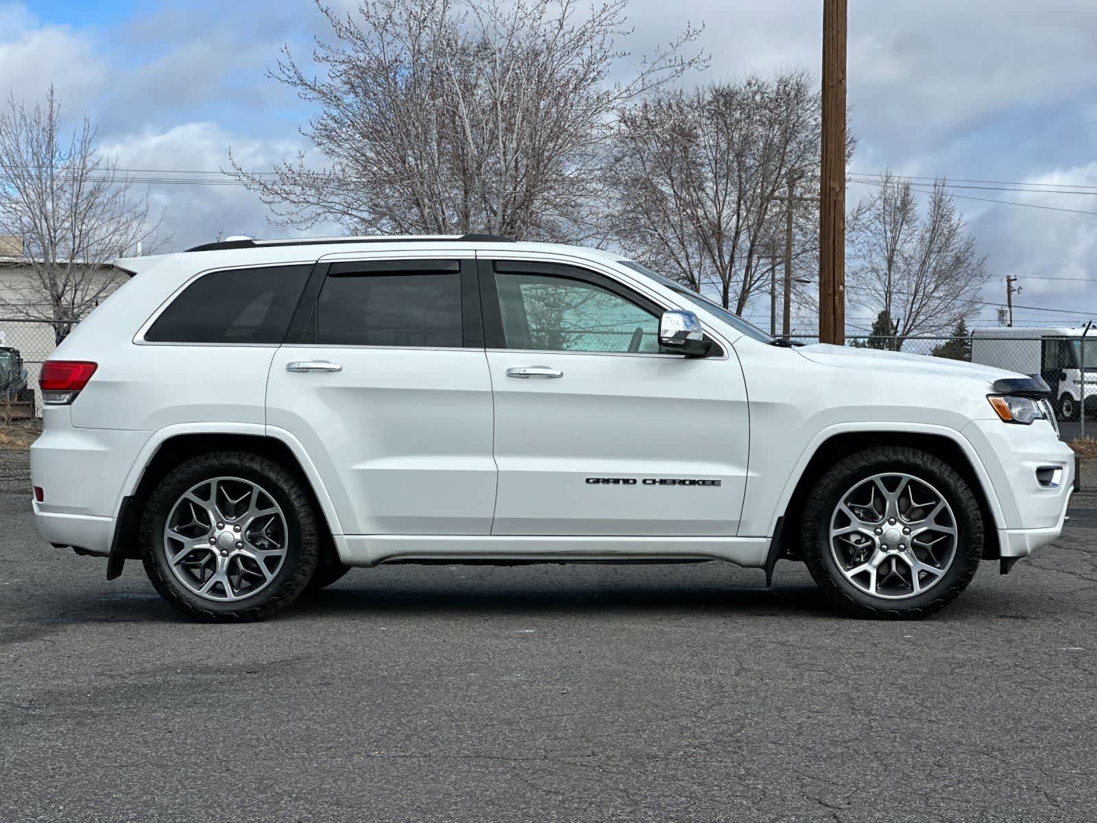 Thumbnail: 2021 Jeep Grand Cherokee - 8