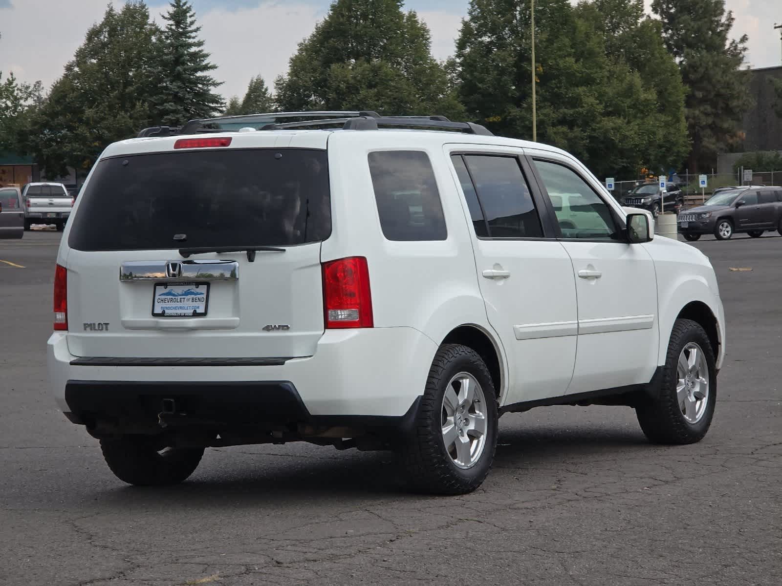 Thumbnail: 2010 Honda Pilot - 2
