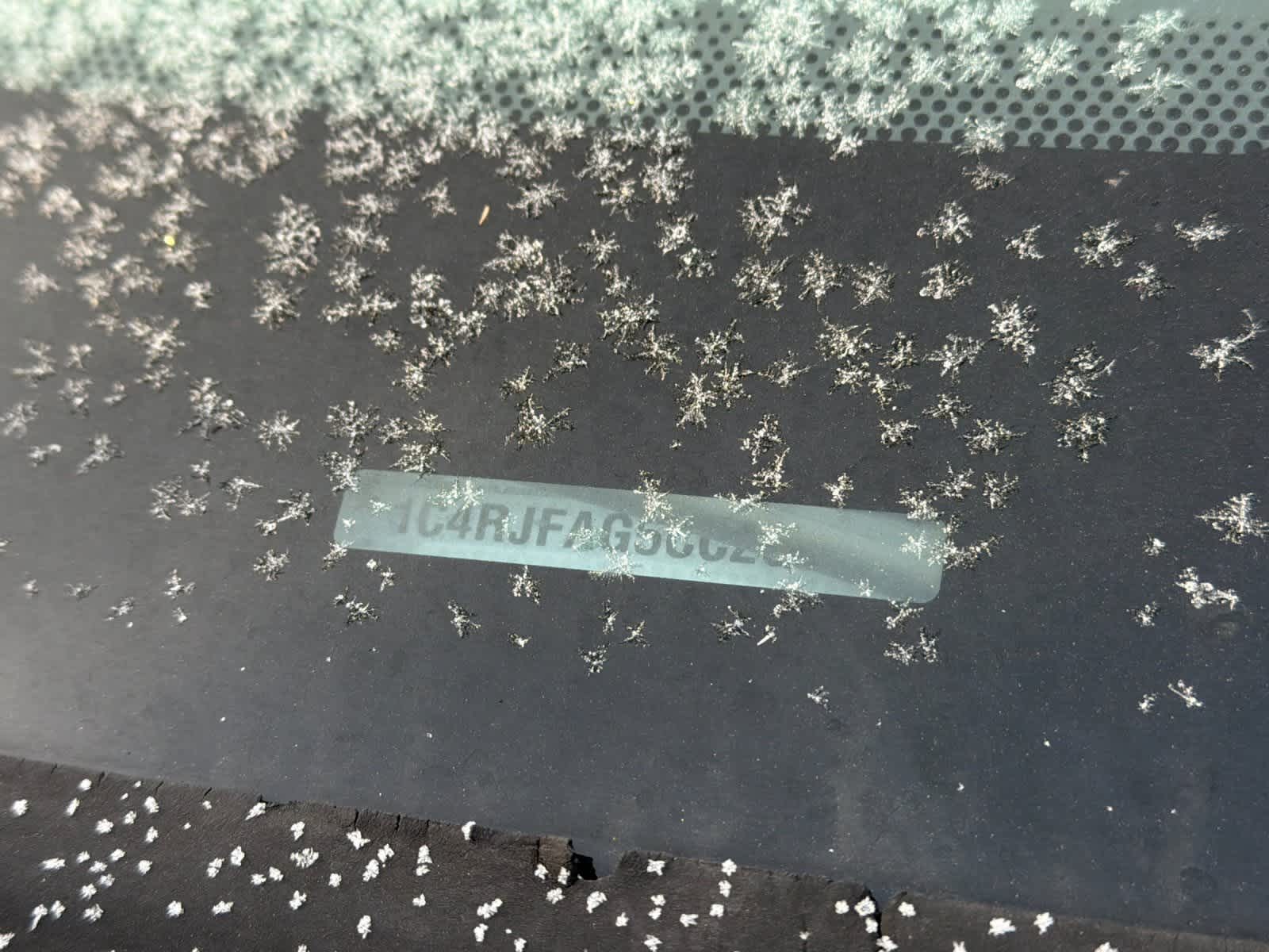 Thumbnail: 2012 Jeep Grand Cherokee - 12