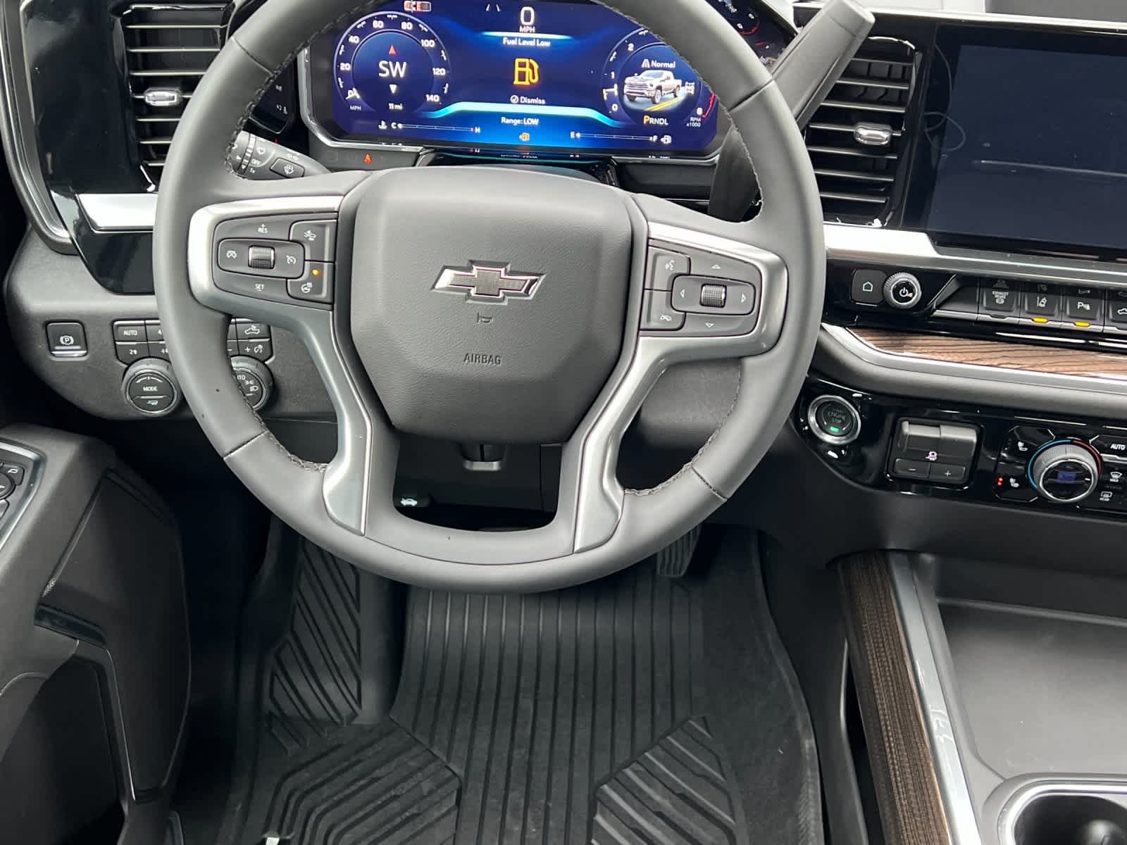 Thumbnail: 2026 Chevrolet Silverado 2500 - 14