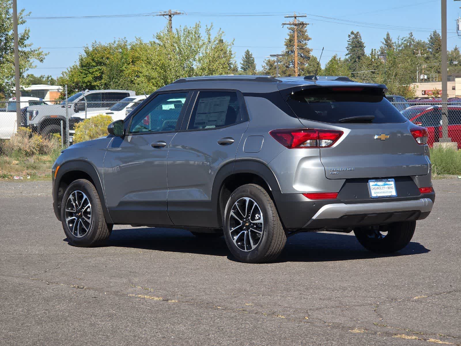 Thumbnail: 2026 Chevrolet TrailBlazer - 6