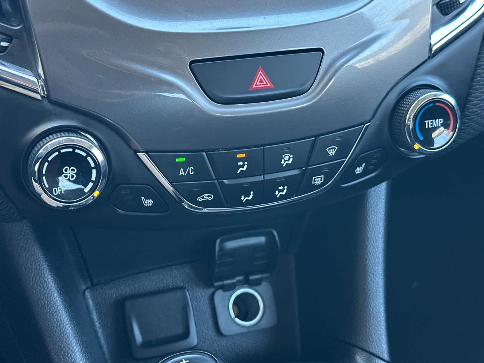 Thumbnail: 2017 Chevrolet Cruze - 19