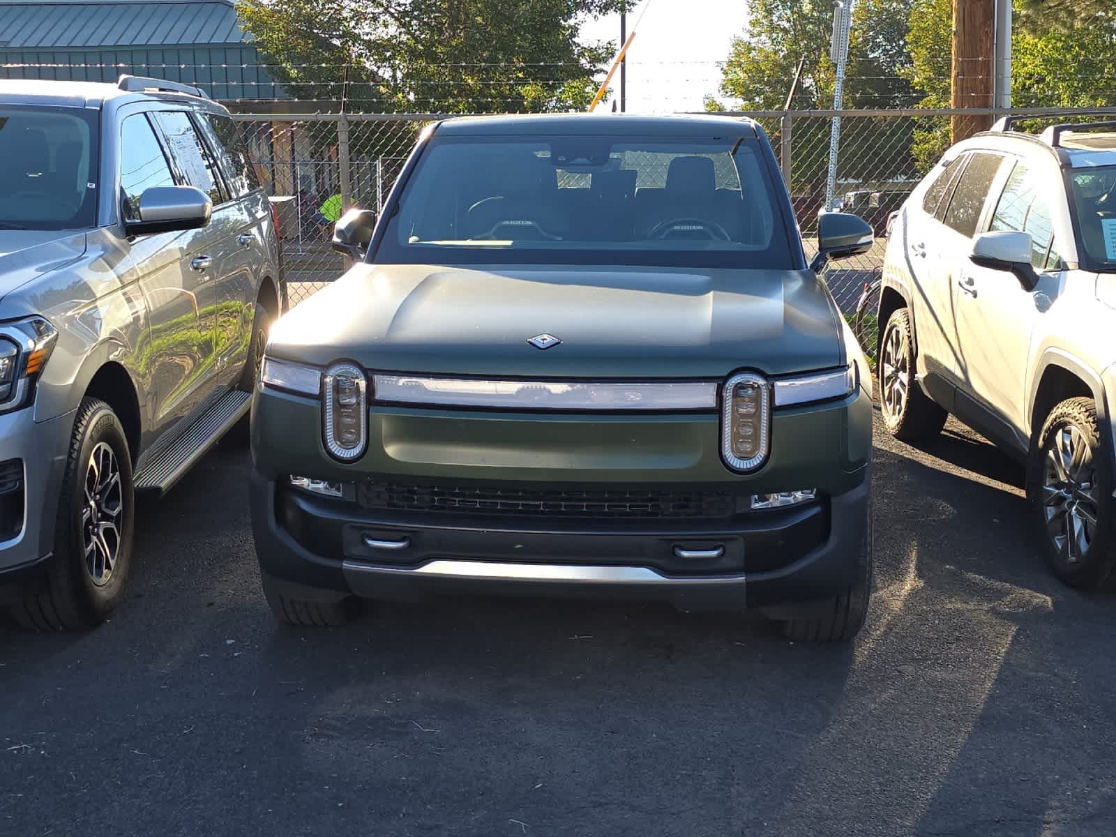 Thumbnail: 2022 Rivian R1T - 5