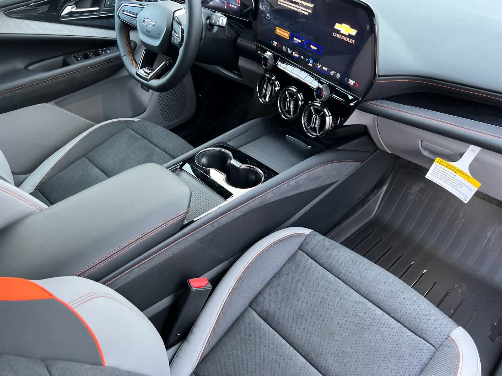 Thumbnail: 2026 Chevrolet Blazer EV - 15