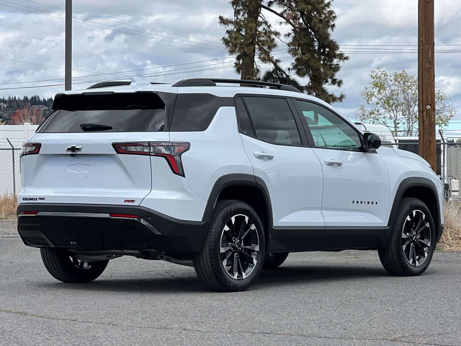Thumbnail: 2026 Chevrolet Equinox - 2