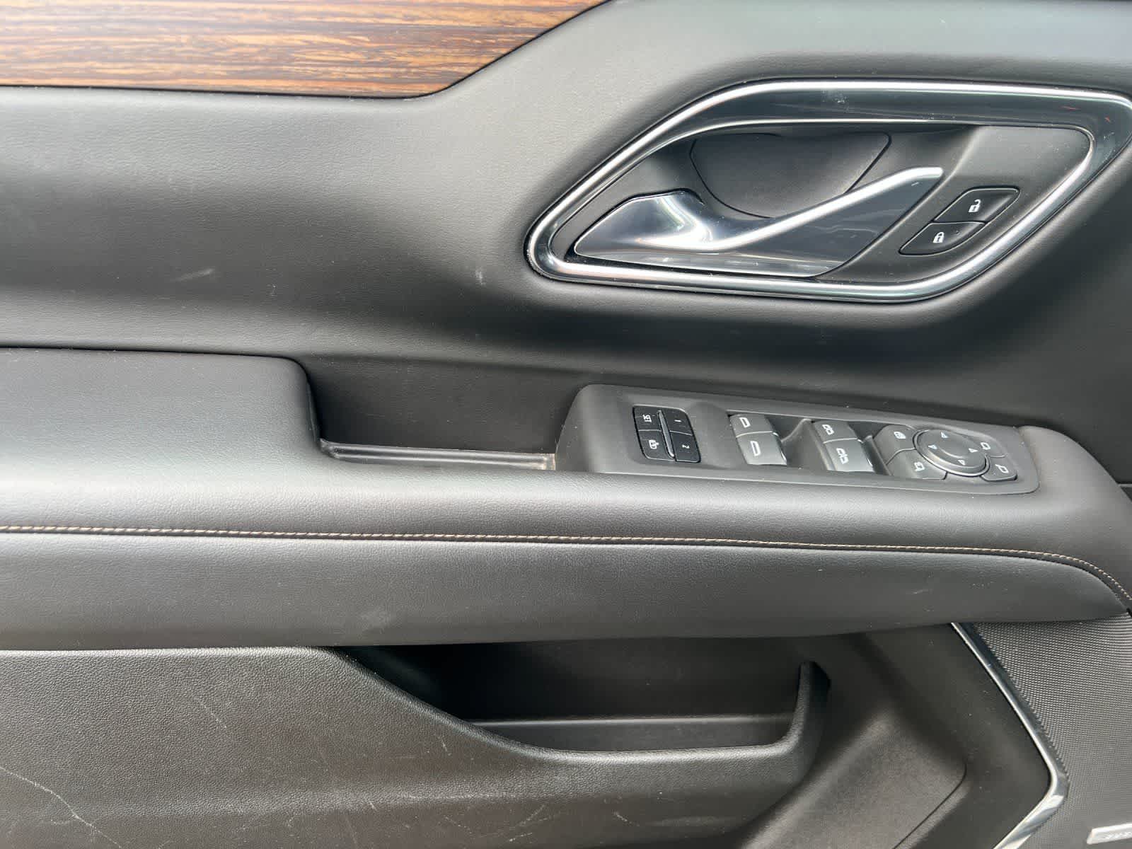 Thumbnail: 2023 Chevrolet Suburban - 12