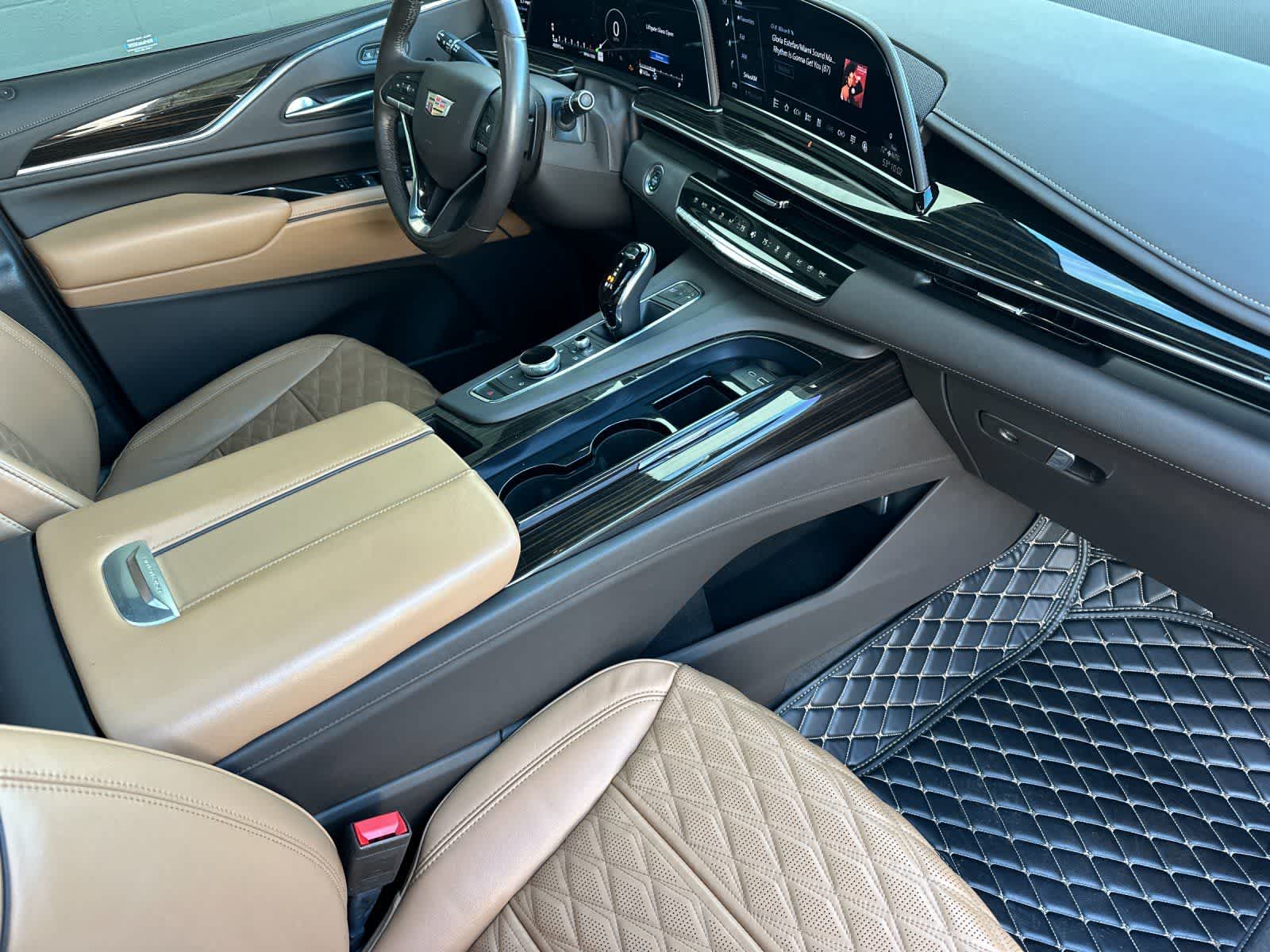 Thumbnail: 2023 Cadillac Escalade - 18