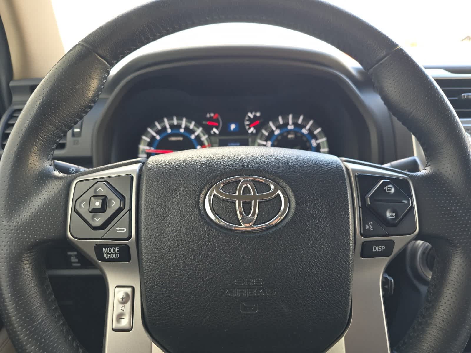 Thumbnail: 2018 Toyota 4Runner - 24