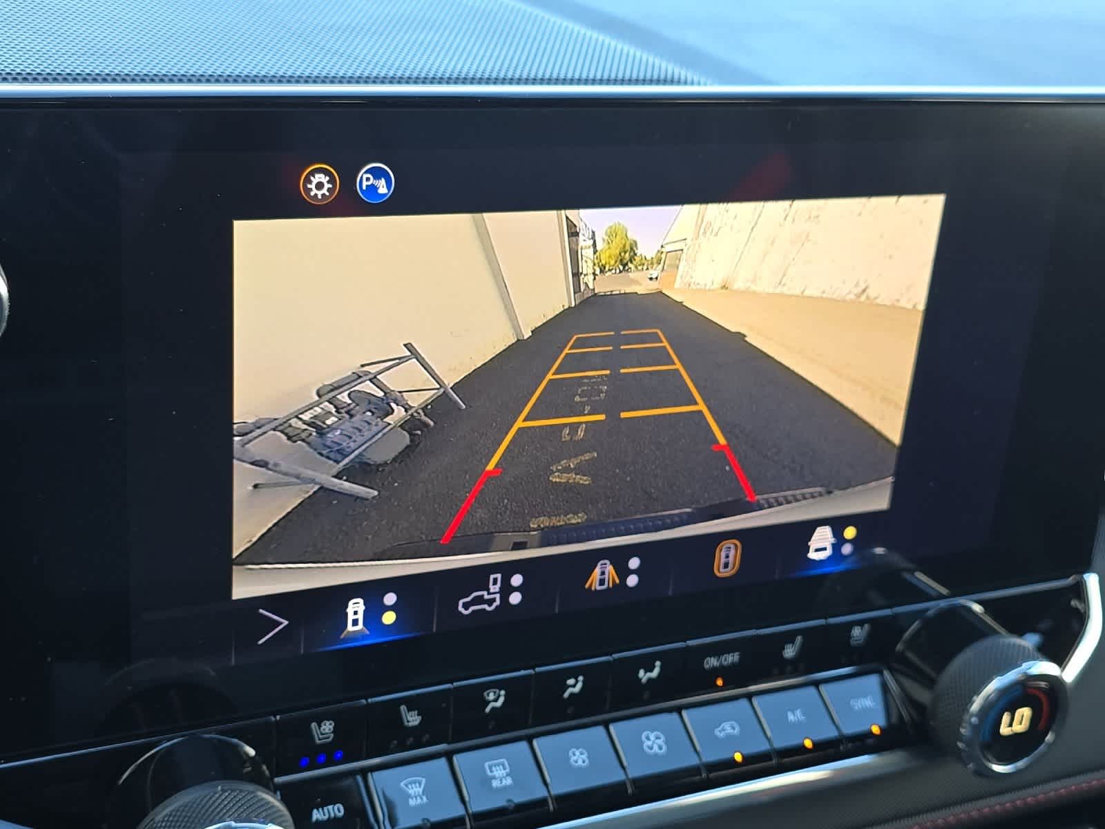 Thumbnail: 2026 Chevrolet Colorado - 19