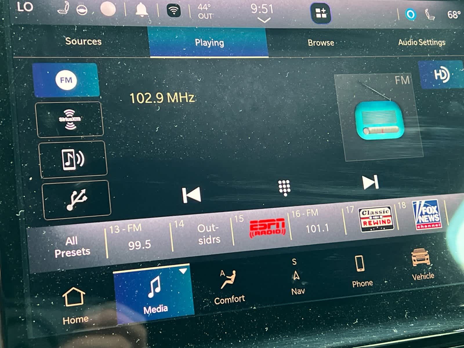 Thumbnail: 2023 Jeep Grand Cherokee - 17