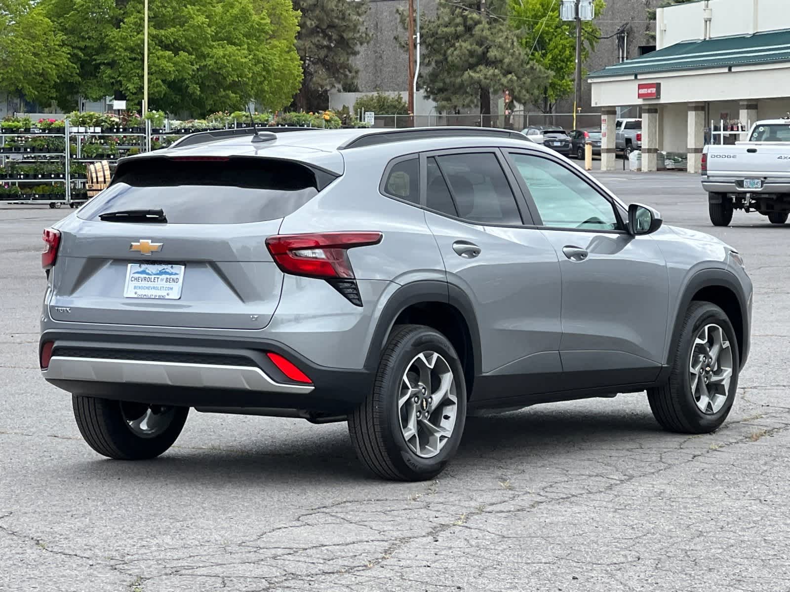 Thumbnail: 2025 Chevrolet Trax - 2