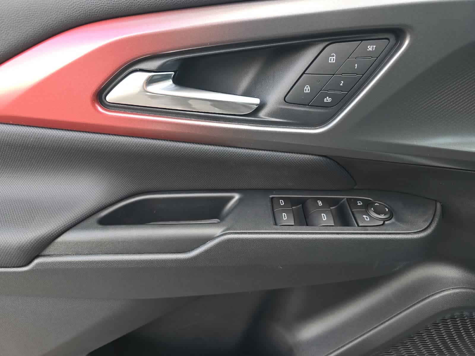 Thumbnail: 2026 Chevrolet Equinox - 12