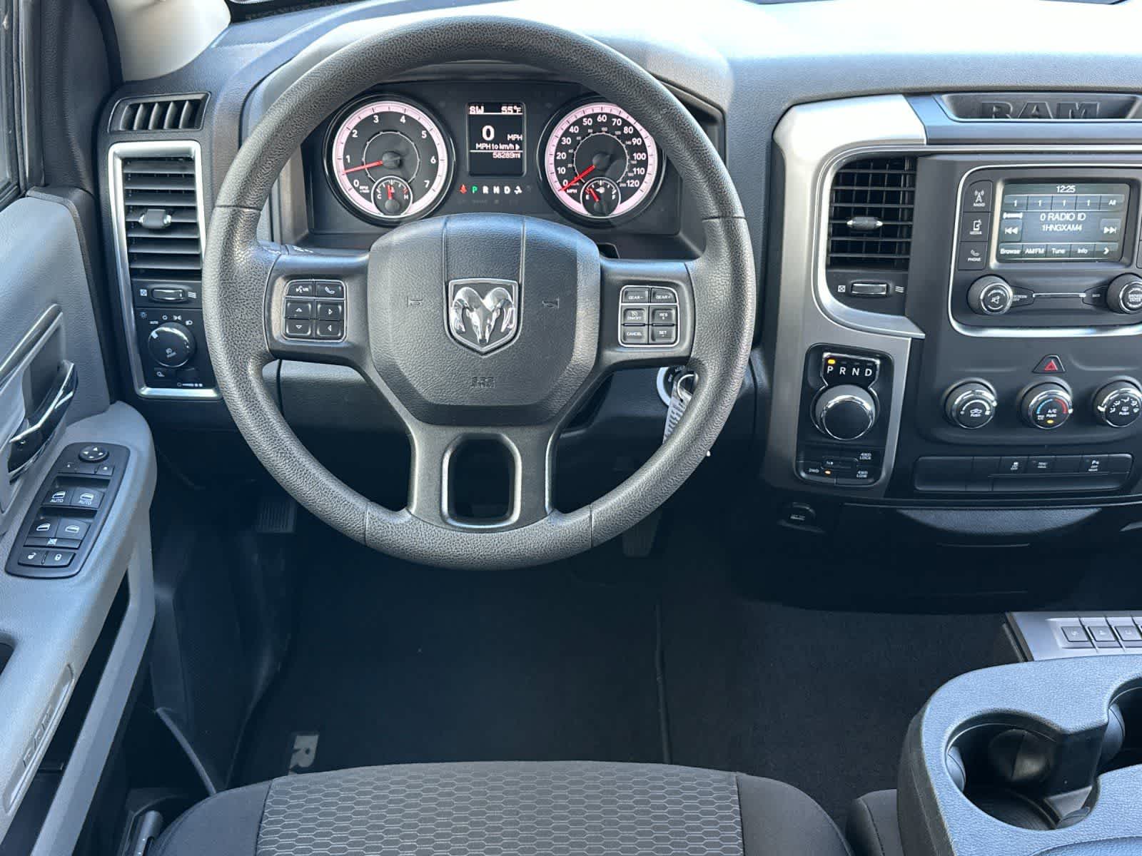 Thumbnail: 2020 RAM 1500 Classic - 14