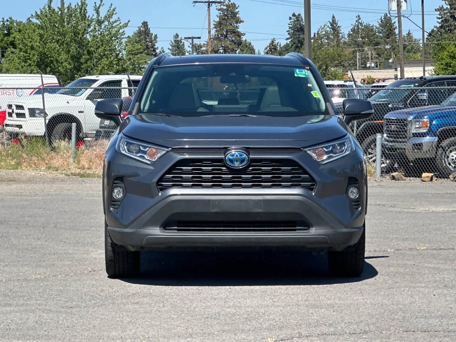 Thumbnail: 2021 Toyota RAV4 - 10