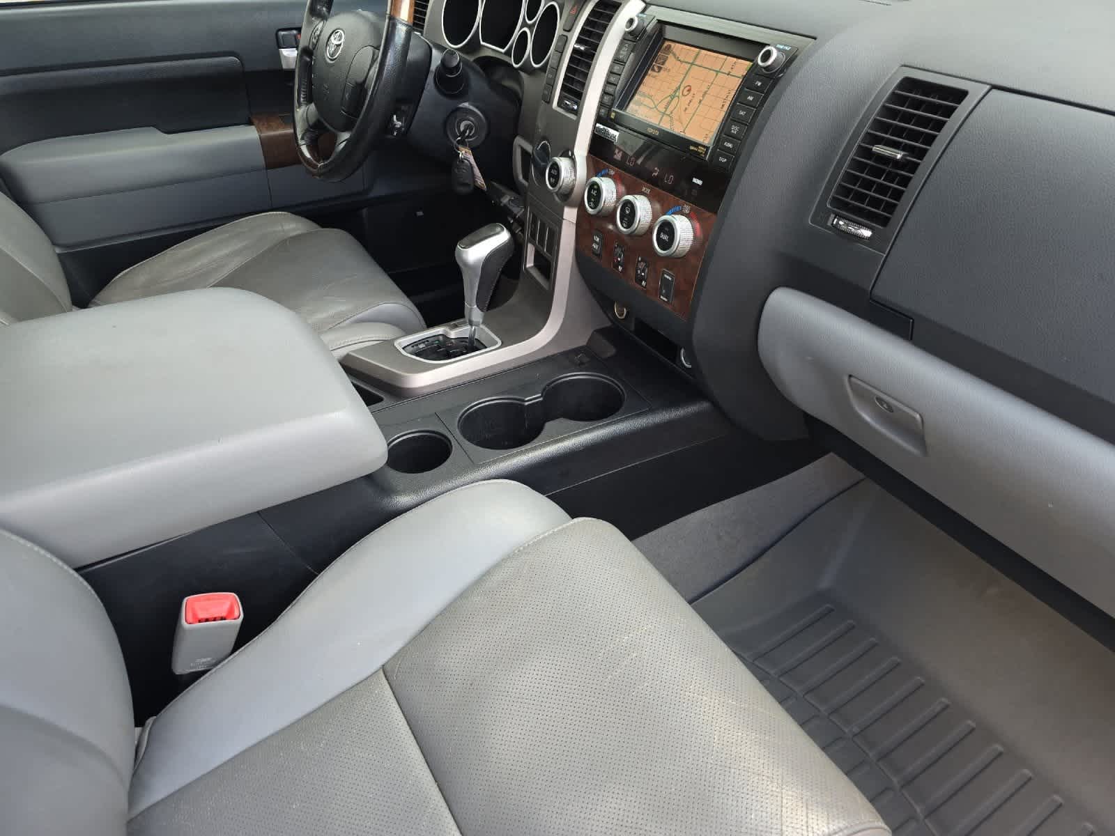 Thumbnail: 2010 Toyota Tundra - 15
