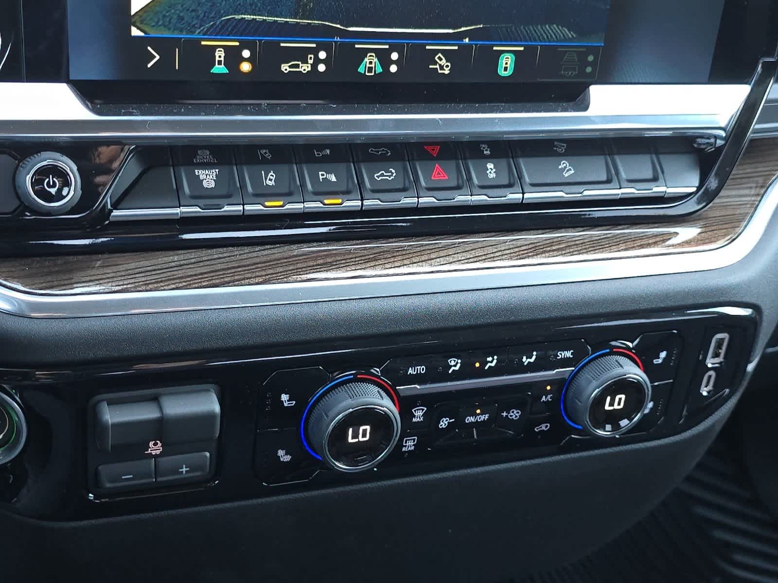 Thumbnail: 2025 Chevrolet Silverado 2500 - 20