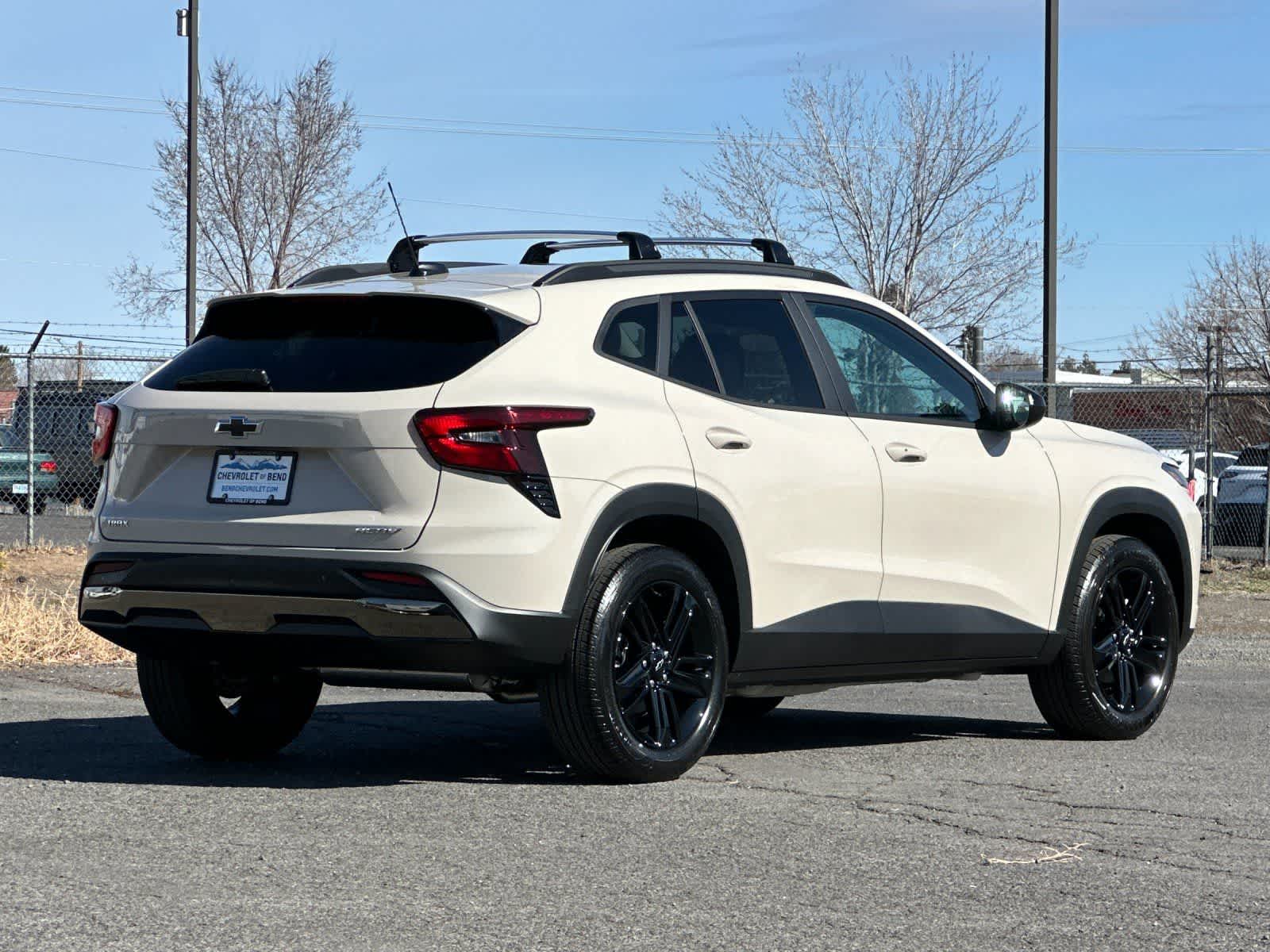 Thumbnail: 2026 Chevrolet Trax - 2