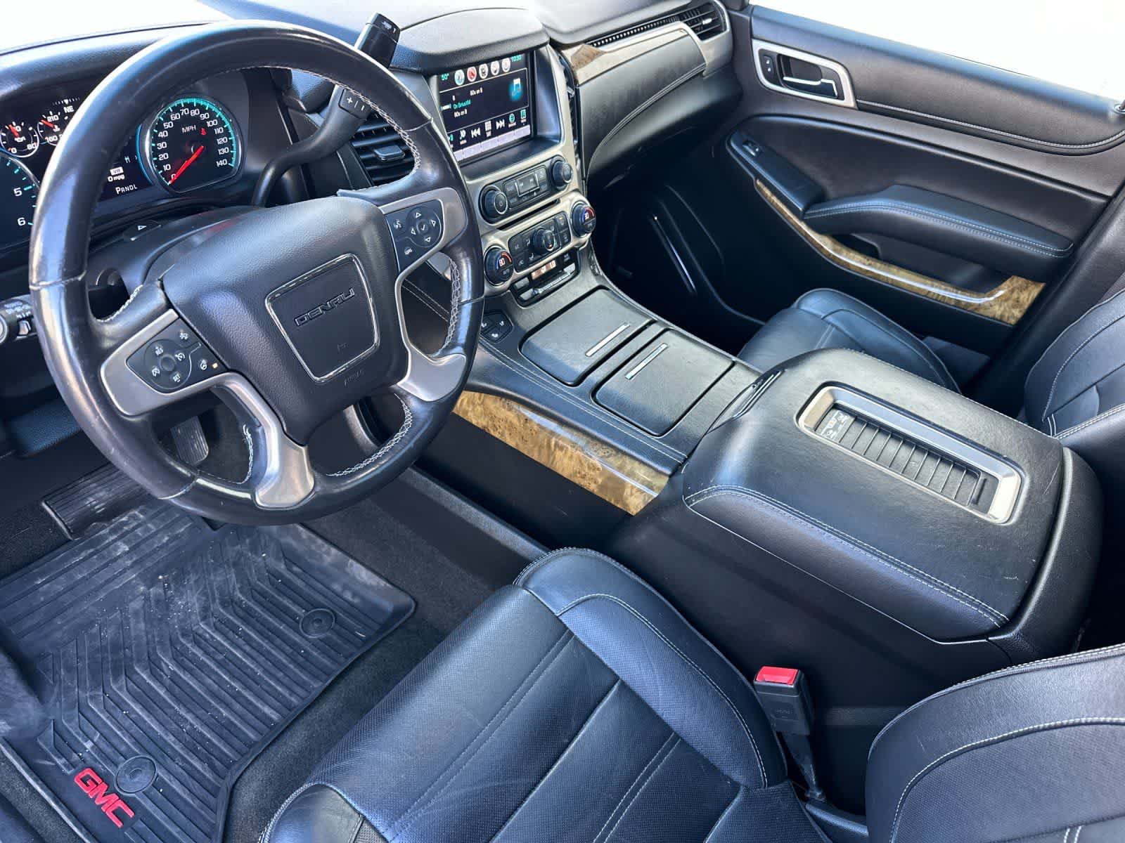 Thumbnail: 2017 GMC Yukon XL - 11