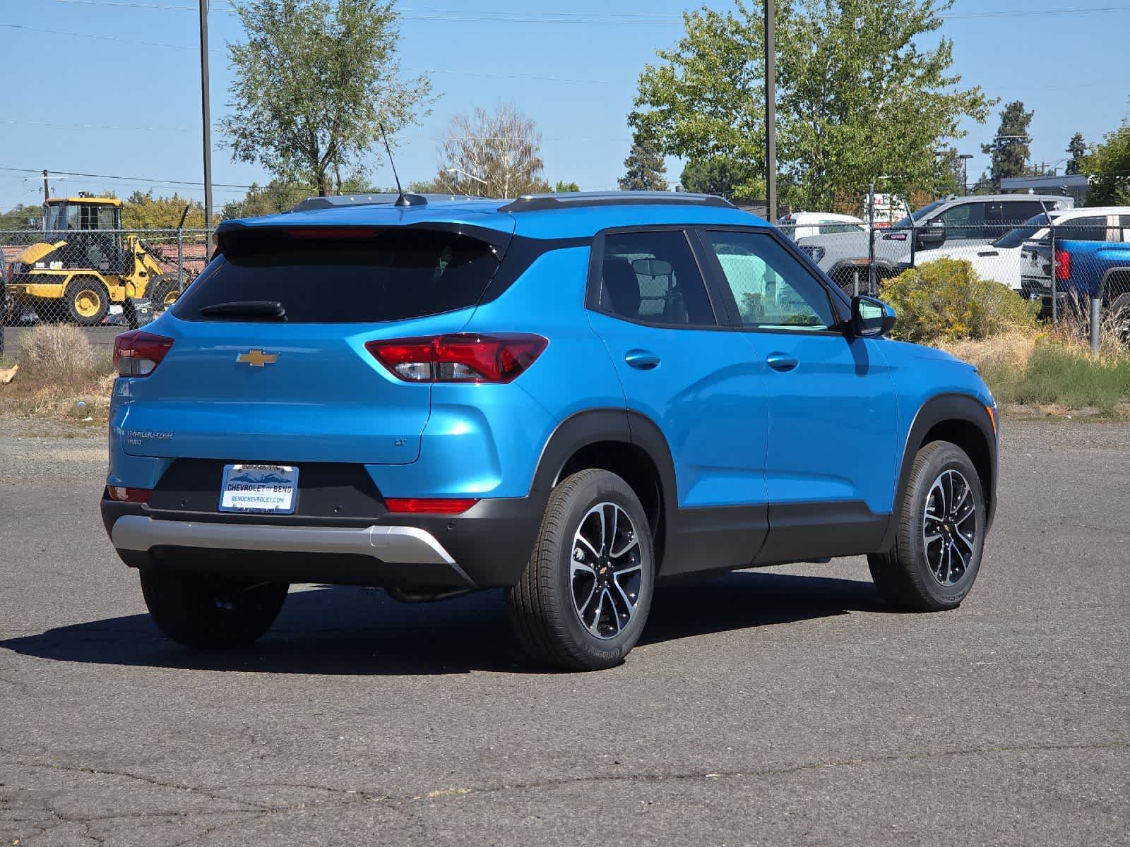 Thumbnail: 2026 Chevrolet TrailBlazer - 2