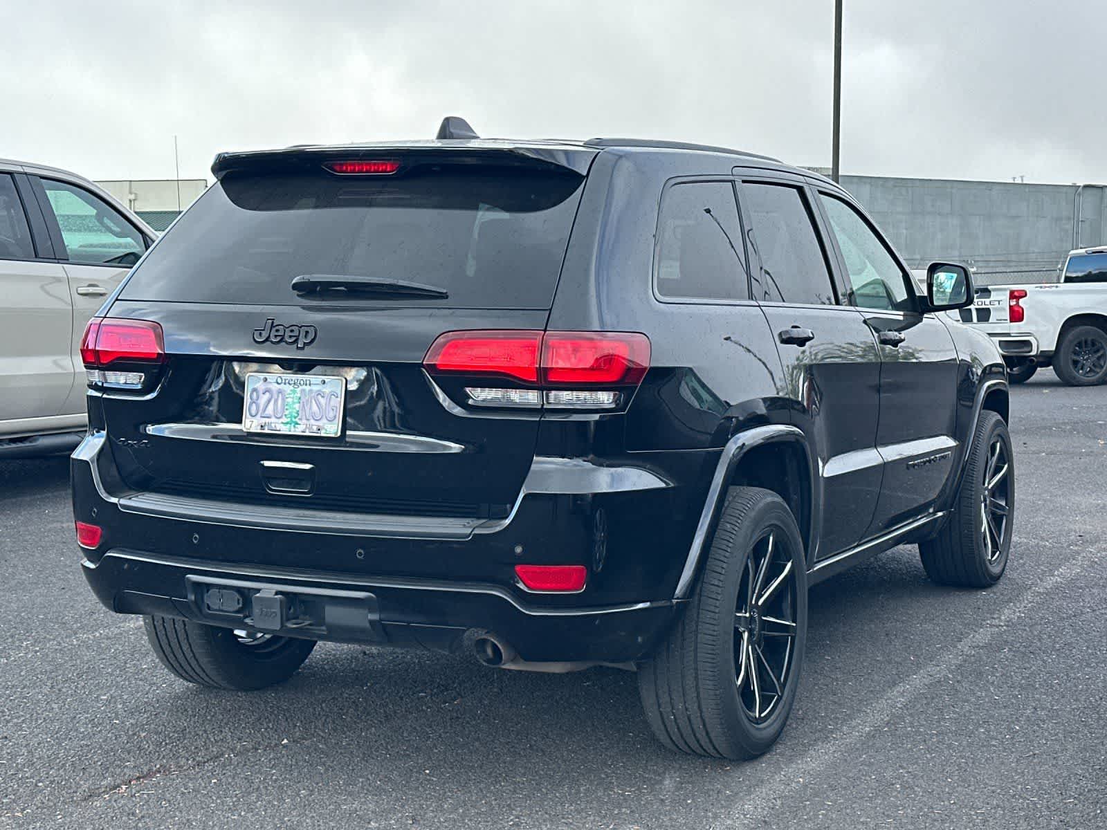 Thumbnail: 2022 Jeep Grand Cherokee - 4