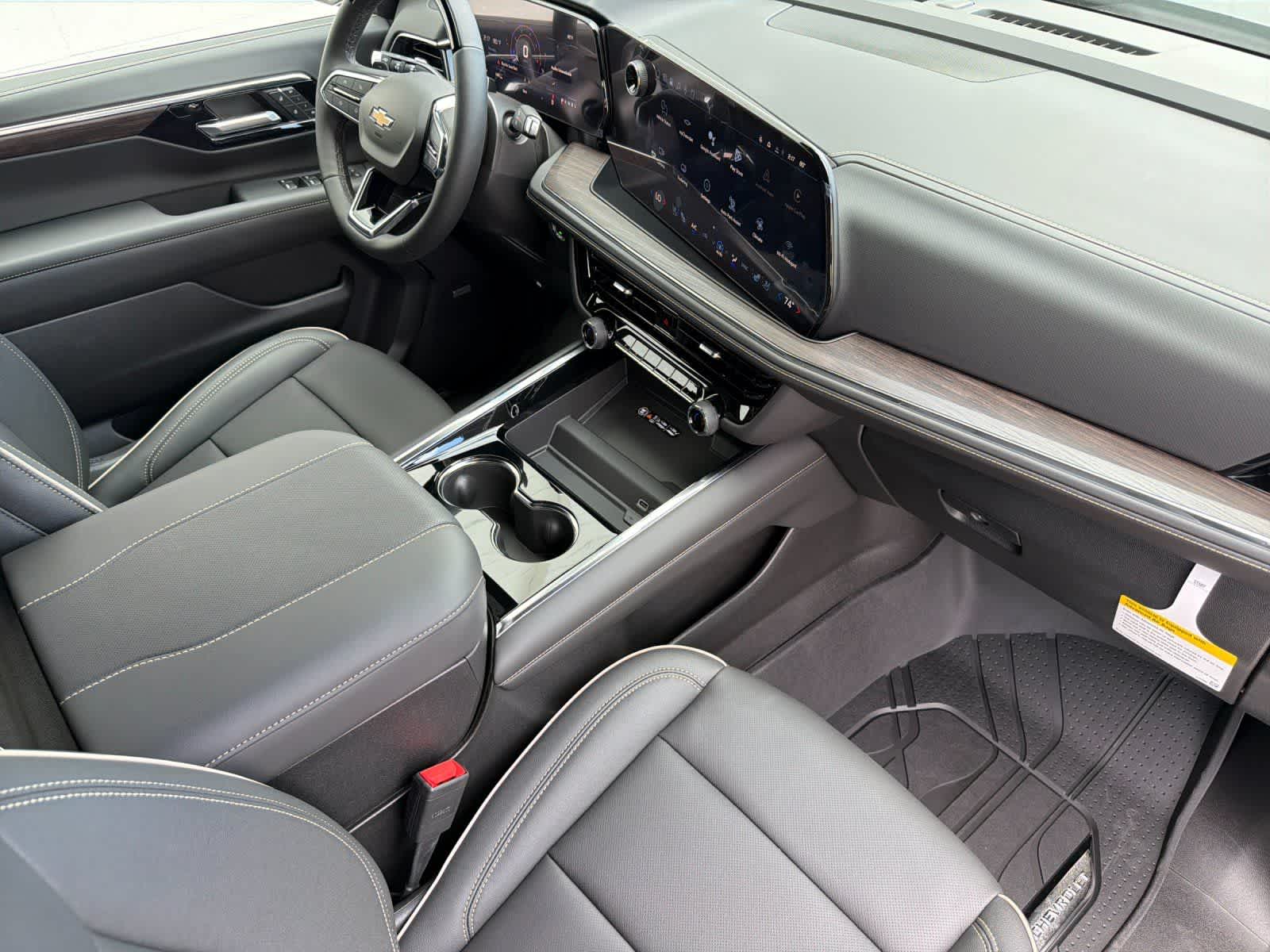 Thumbnail: 2026 Chevrolet Tahoe - 18