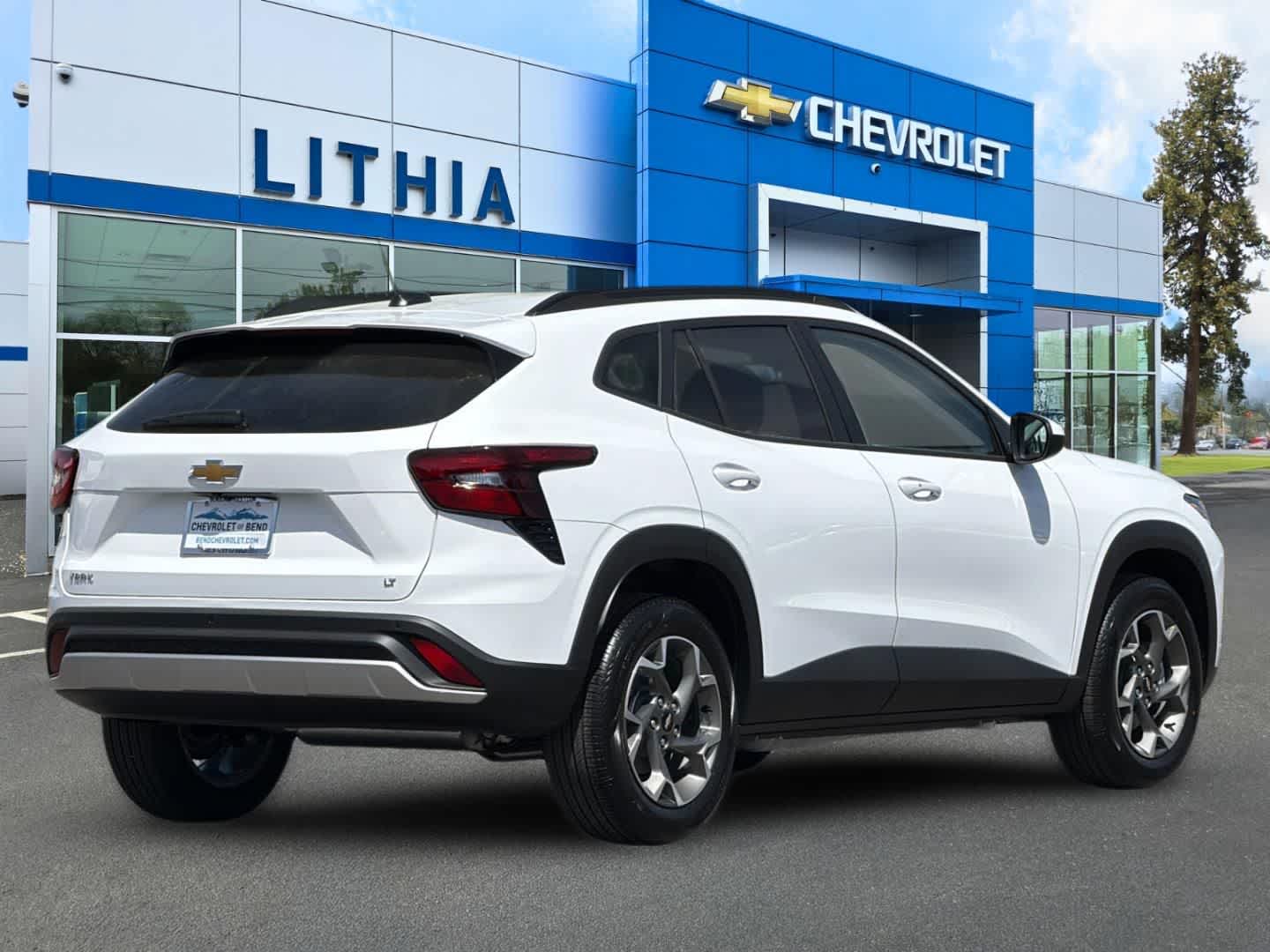 Thumbnail: 2026 Chevrolet Trax - 2