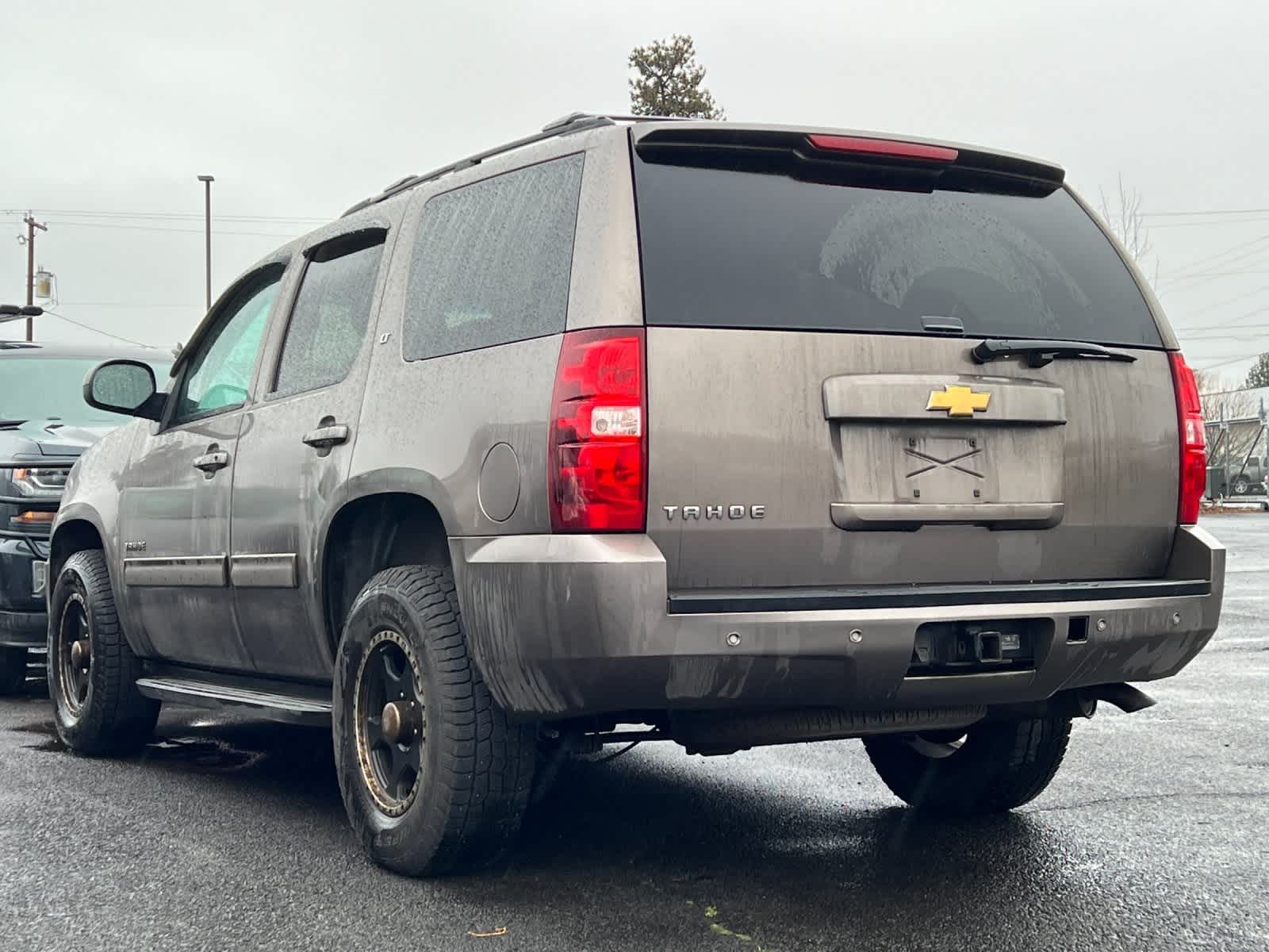 Thumbnail: 2013 Chevrolet Tahoe - 3