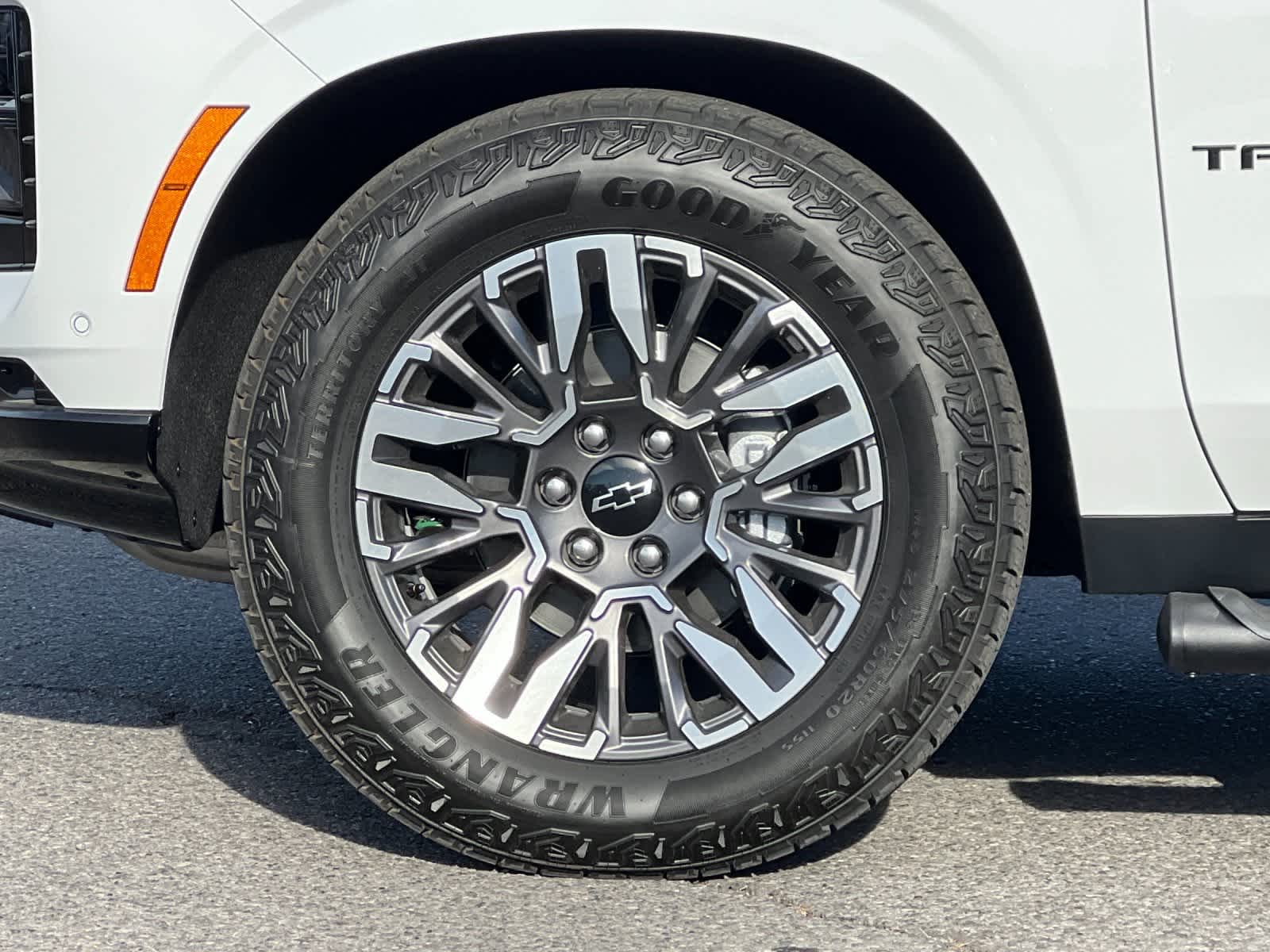 Thumbnail: 2026 Chevrolet Tahoe - 29