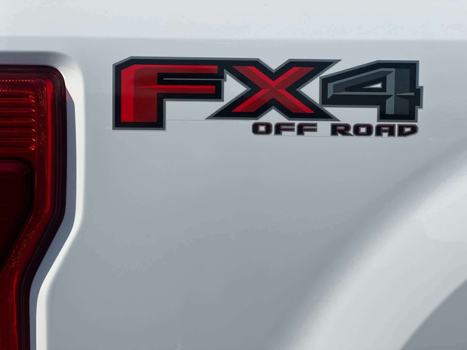 Thumbnail: 2022 Ford F-350 - 25