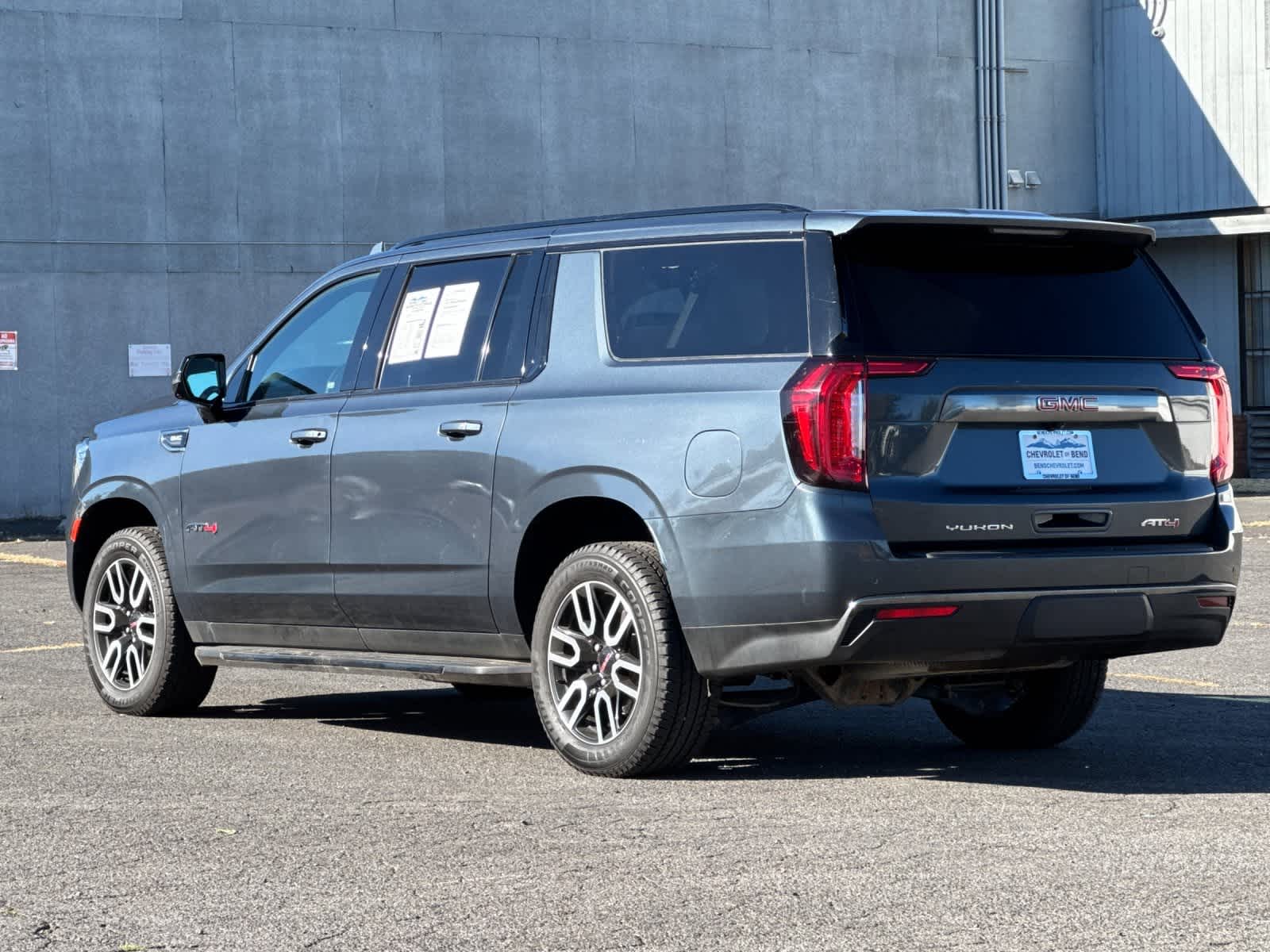 Thumbnail: 2021 GMC Yukon XL - 6