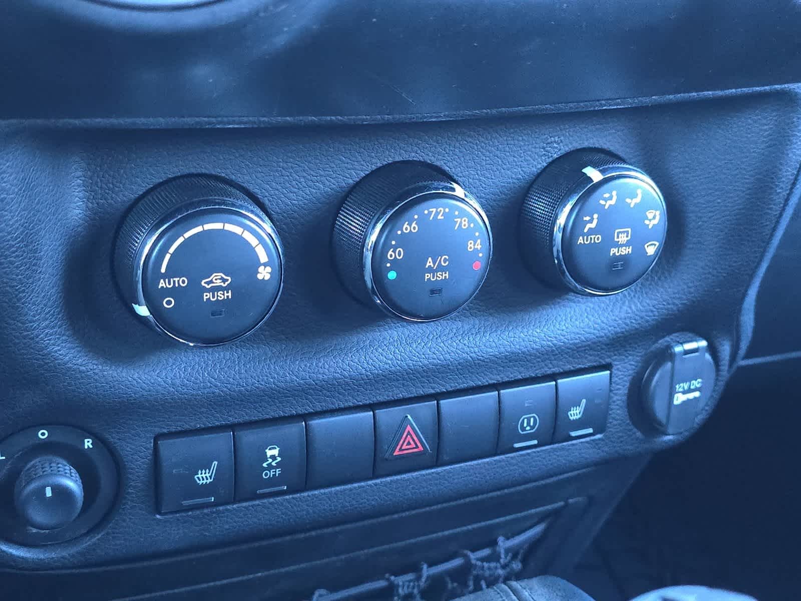 Thumbnail: 2013 Jeep Wrangler - 20