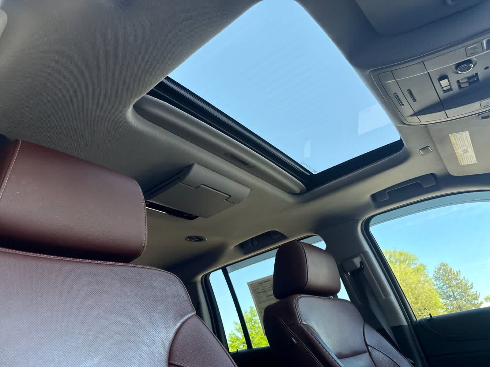 Thumbnail: 2020 Chevrolet Suburban - 19