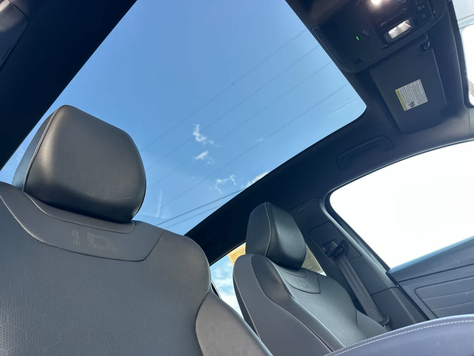 Thumbnail: 2023 Volkswagen ID.4 - 17