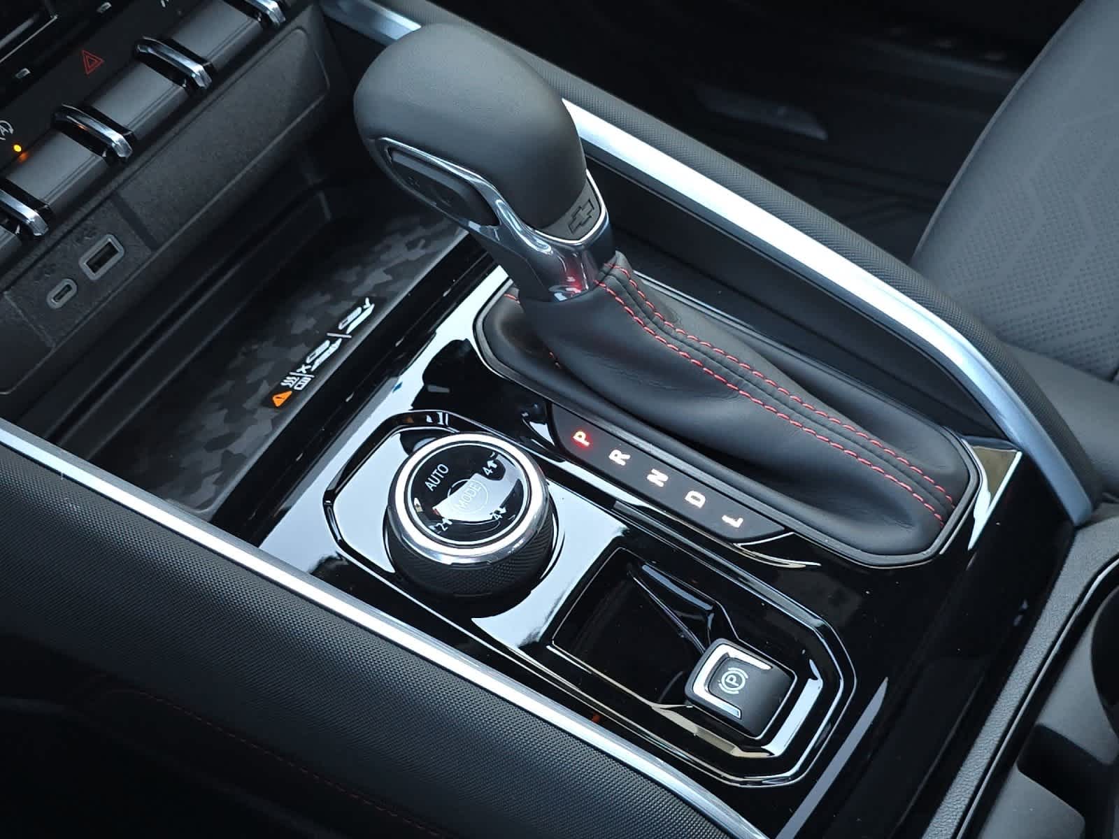 Thumbnail: 2026 Chevrolet Colorado - 21