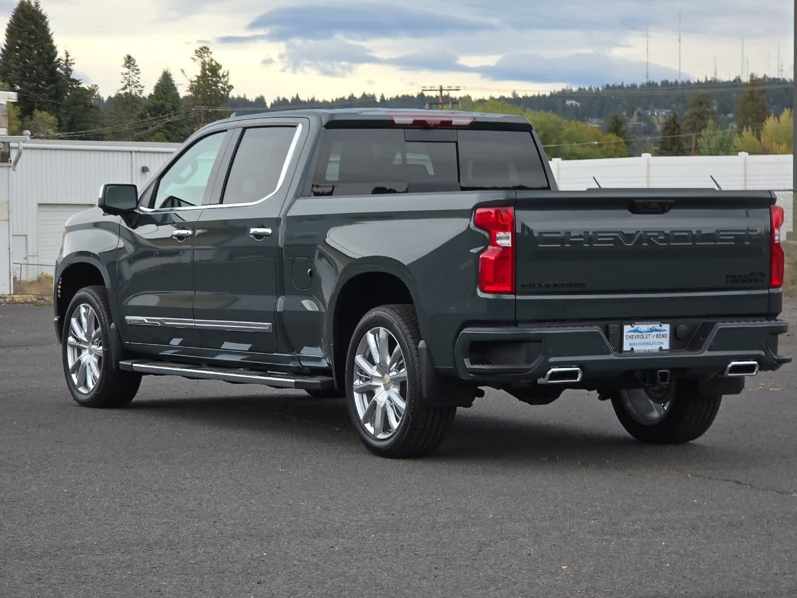 Thumbnail: 2026 Chevrolet Silverado 1500 - 6