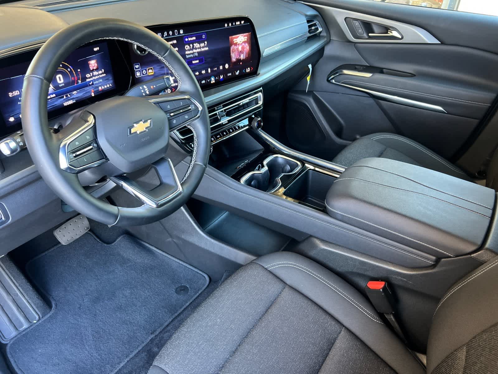 Thumbnail: 2025 Chevrolet Traverse - 11