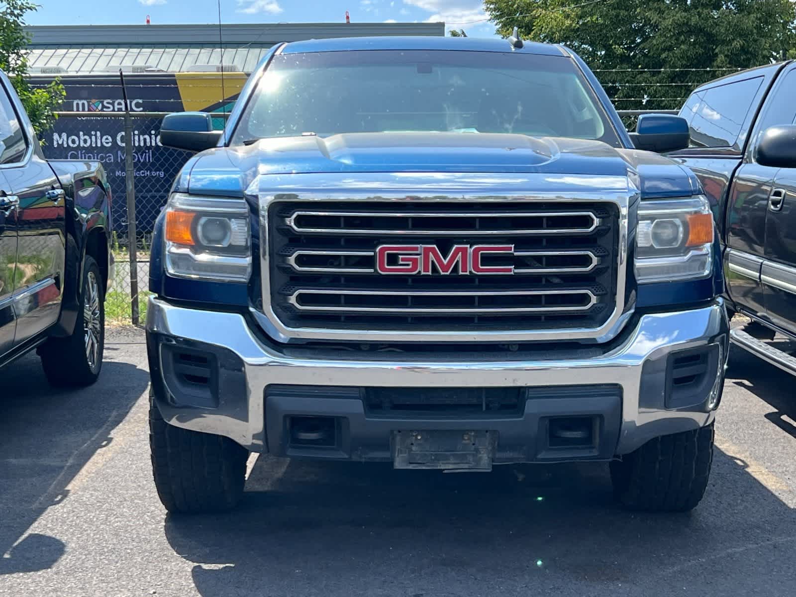 Thumbnail: 2018 GMC Sierra 2500 - 6