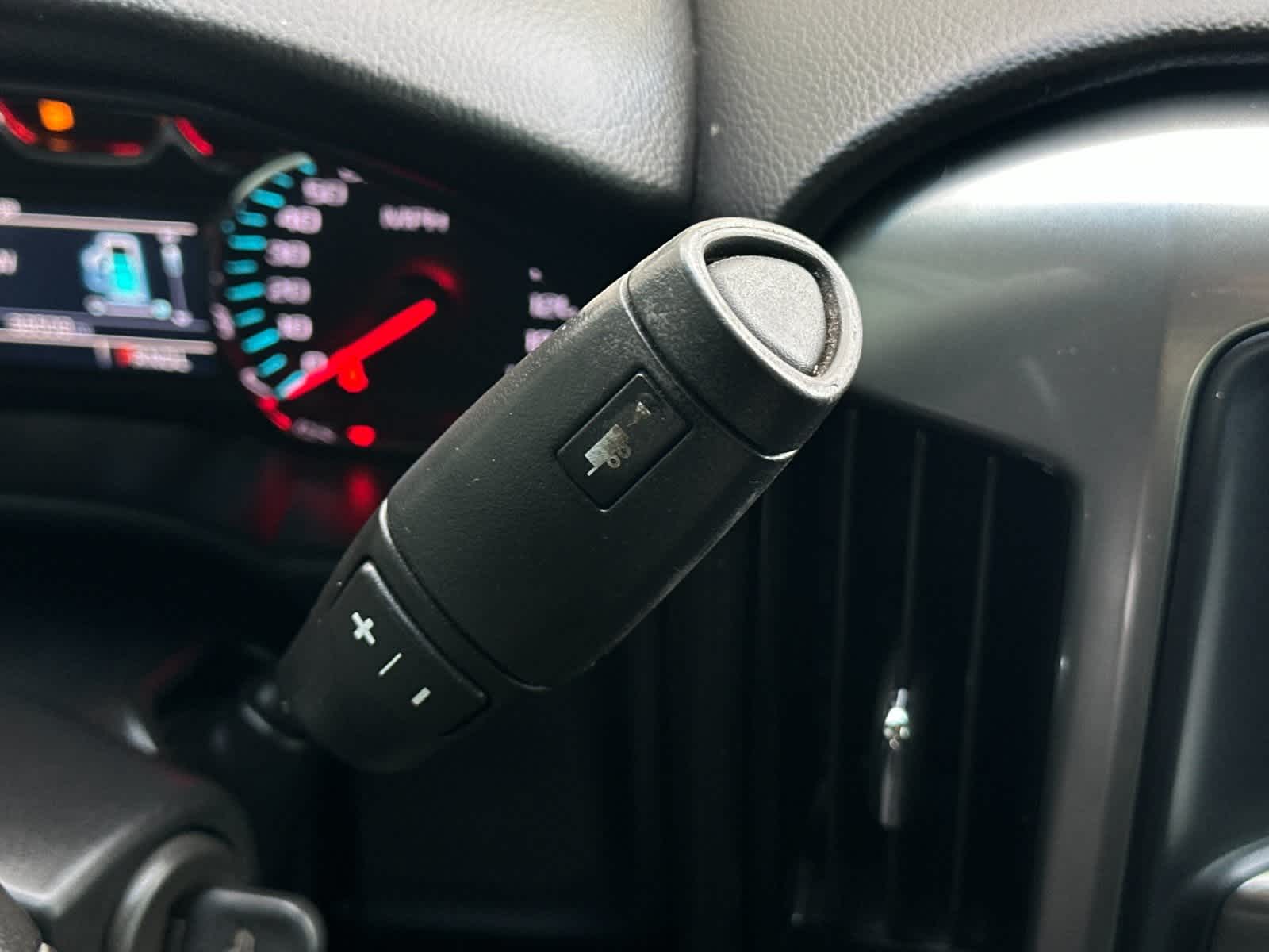 Thumbnail: 2018 Chevrolet Silverado 1500 - 21