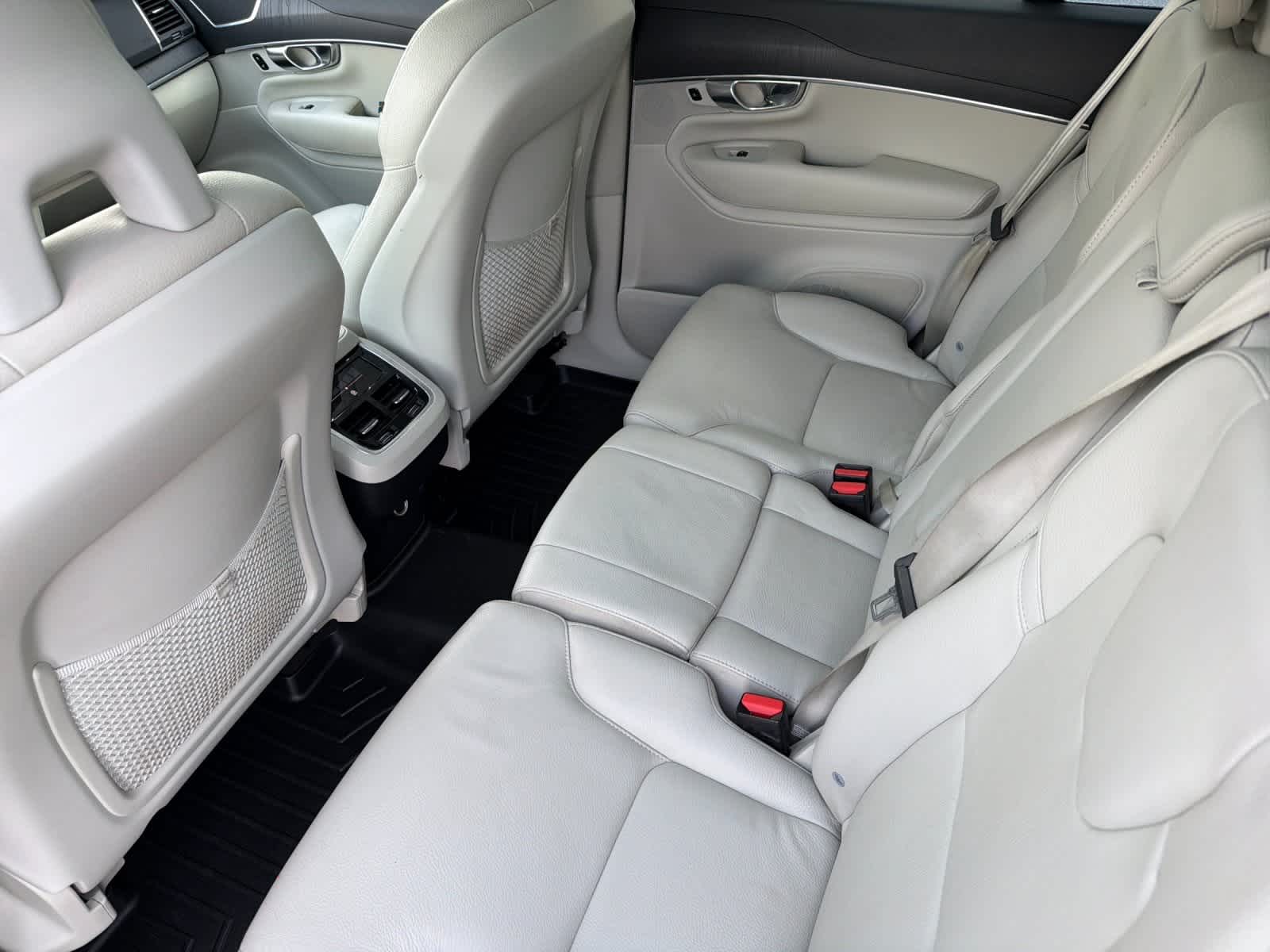 Thumbnail: 2020 Volvo XC90 - 4