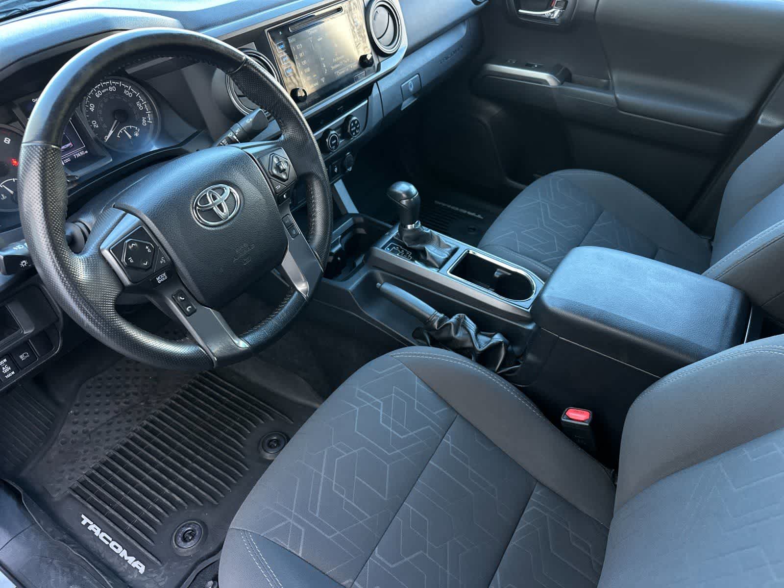 Thumbnail: 2018 Toyota Tacoma - 11