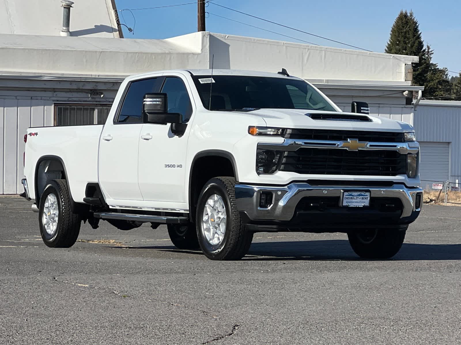 Thumbnail: 2026 Chevrolet Silverado 3500 - 9