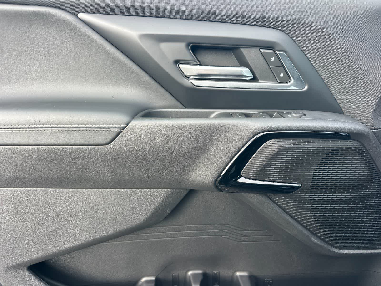 Thumbnail: 2026 Chevrolet Silverado EV - 12