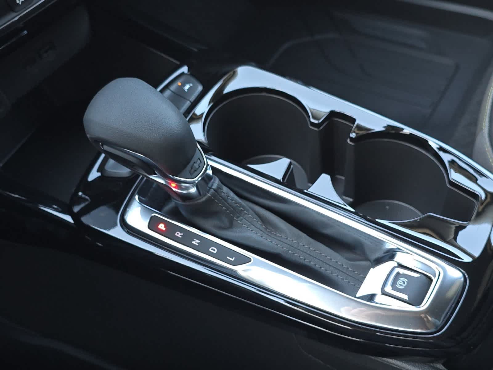 Thumbnail: 2025 Chevrolet Trax - 21